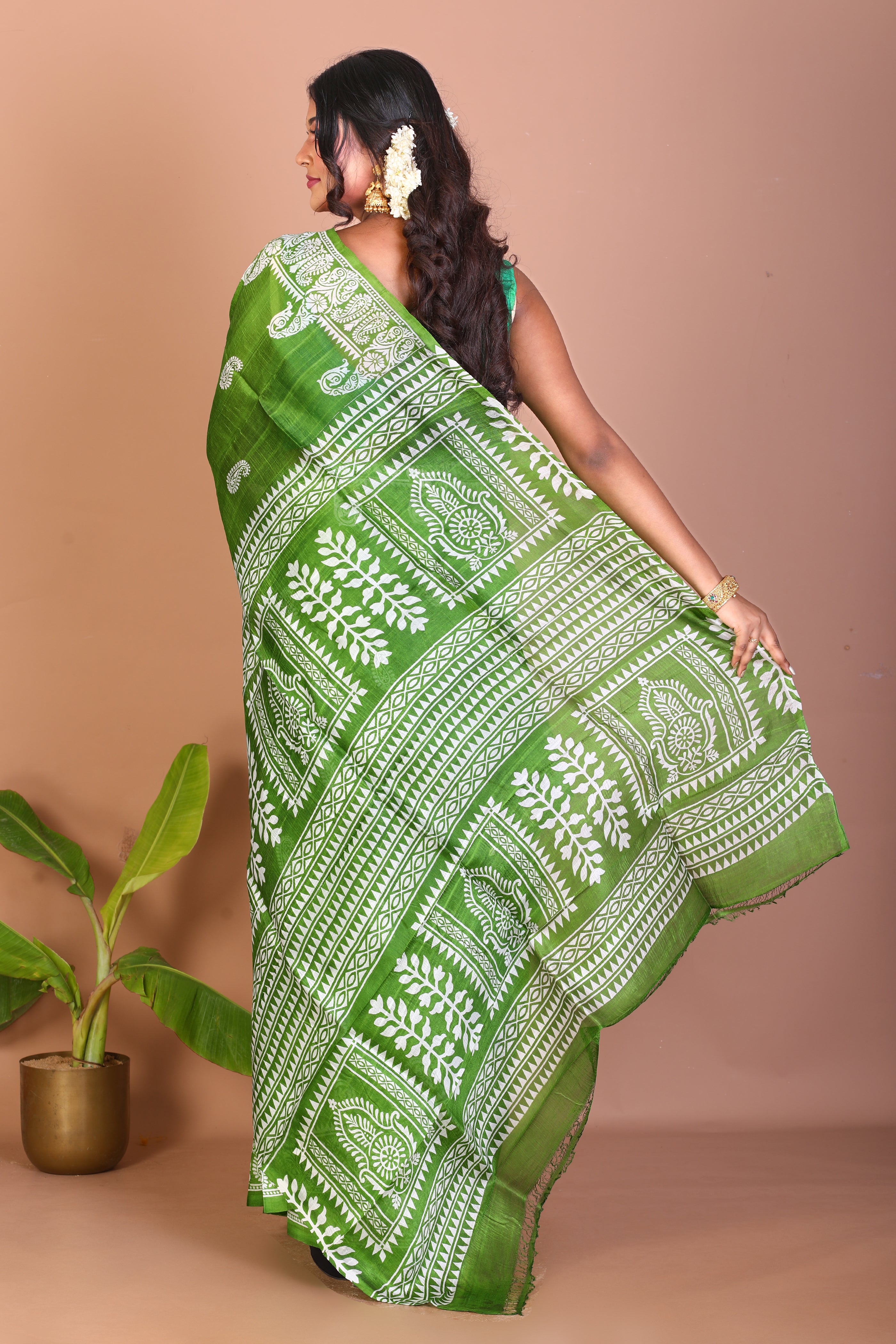 Green Blended Printed Silk Saree - Keya Seth Exclusive