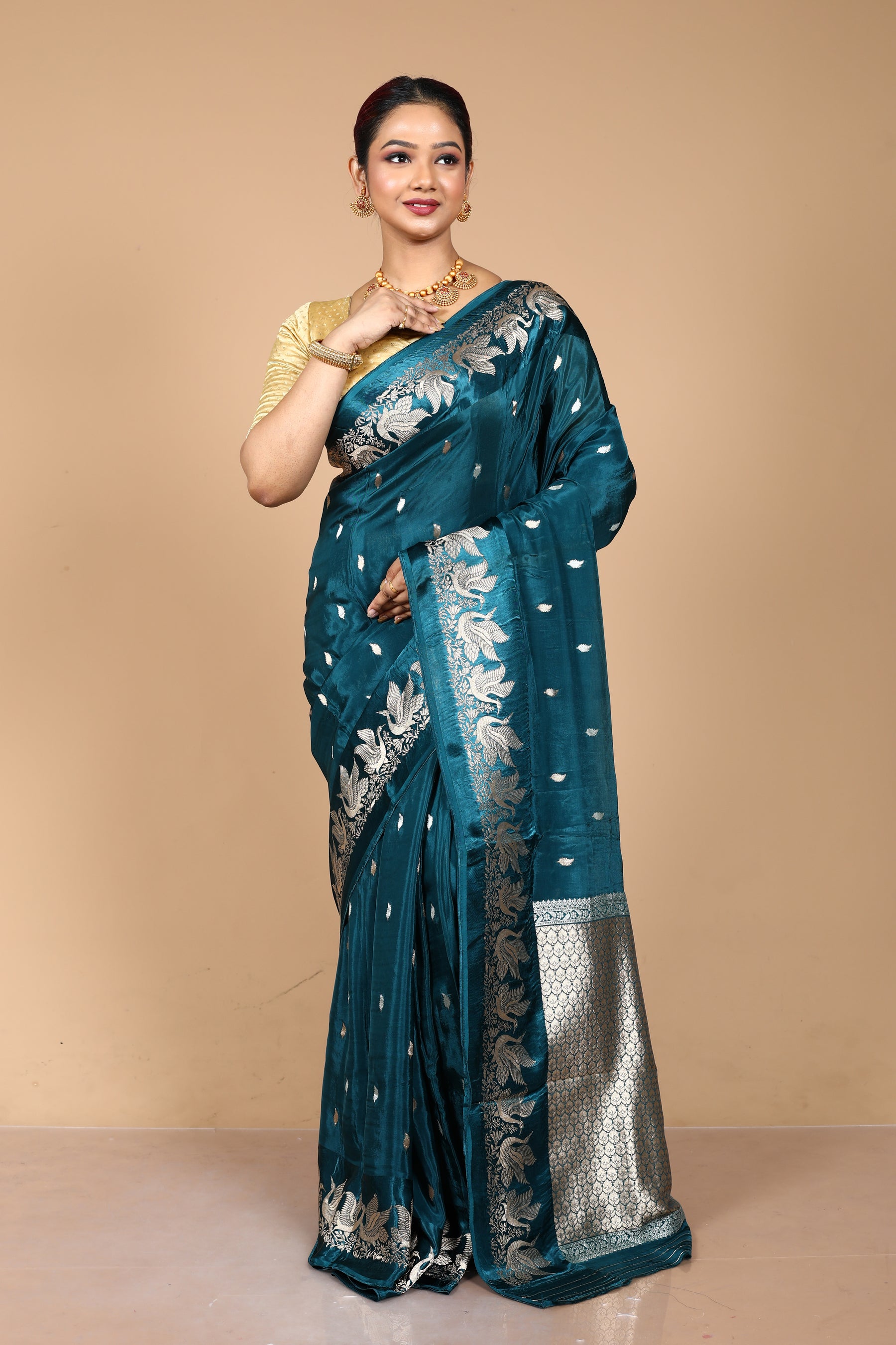 Green Blended Blended Silk Saree with Blouse Piece