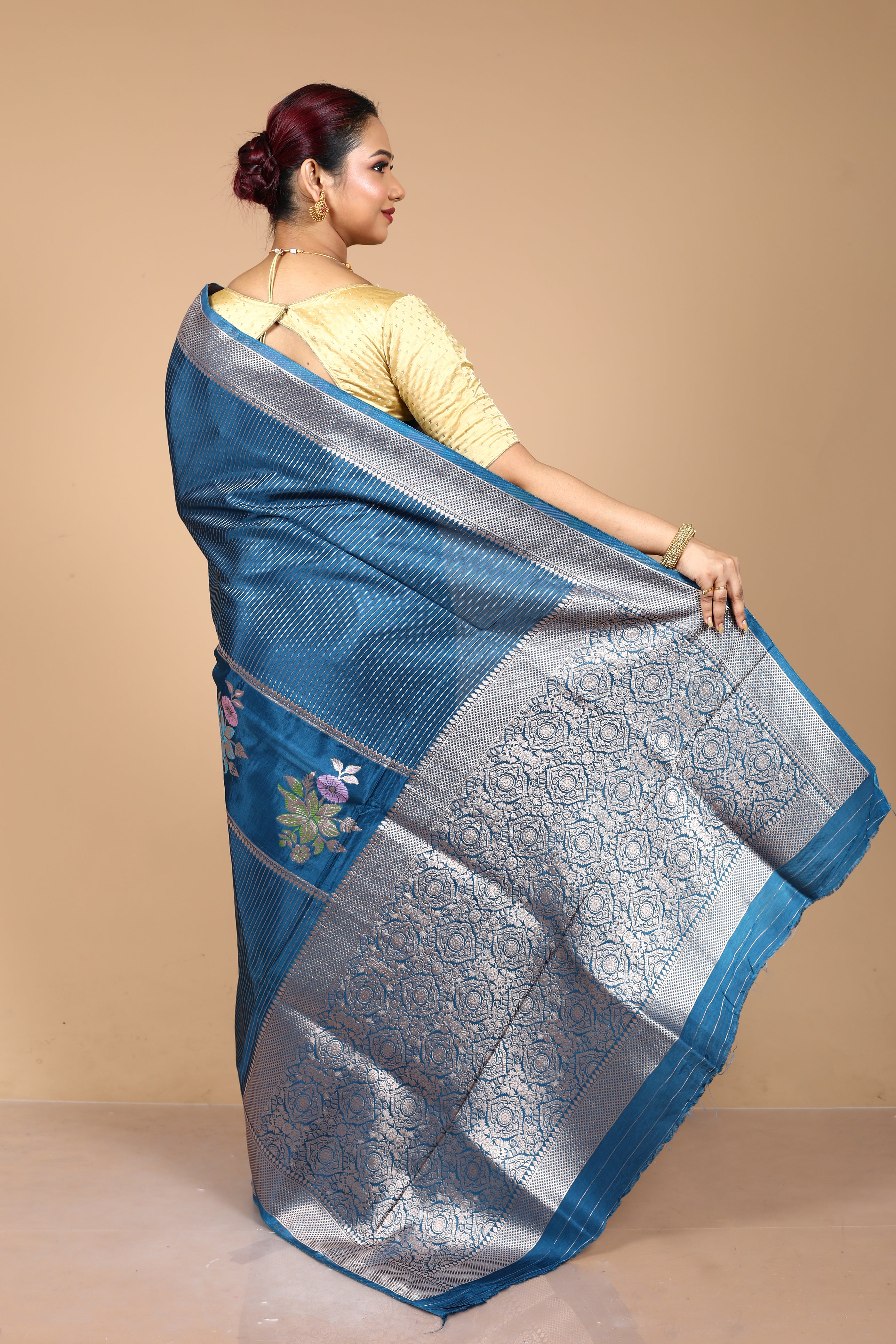 Blue Blended Blended Silk Saree