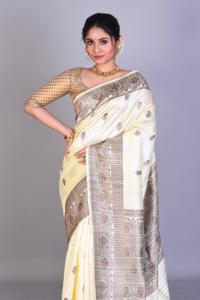 Off-white Pure Raw Saree with Blouse Piece - Keya Seth Exclusive