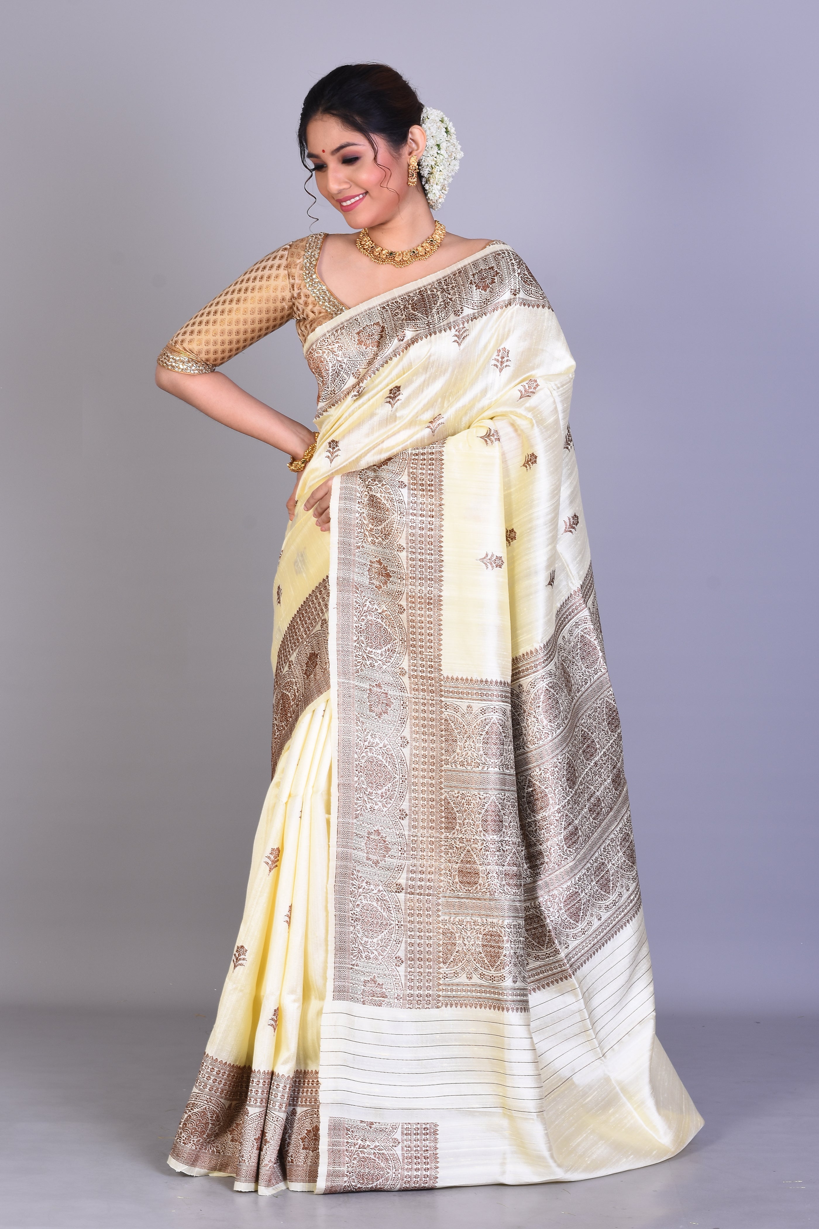 Off-white Pure Raw Saree with Blouse Piece - Keya Seth Exclusive