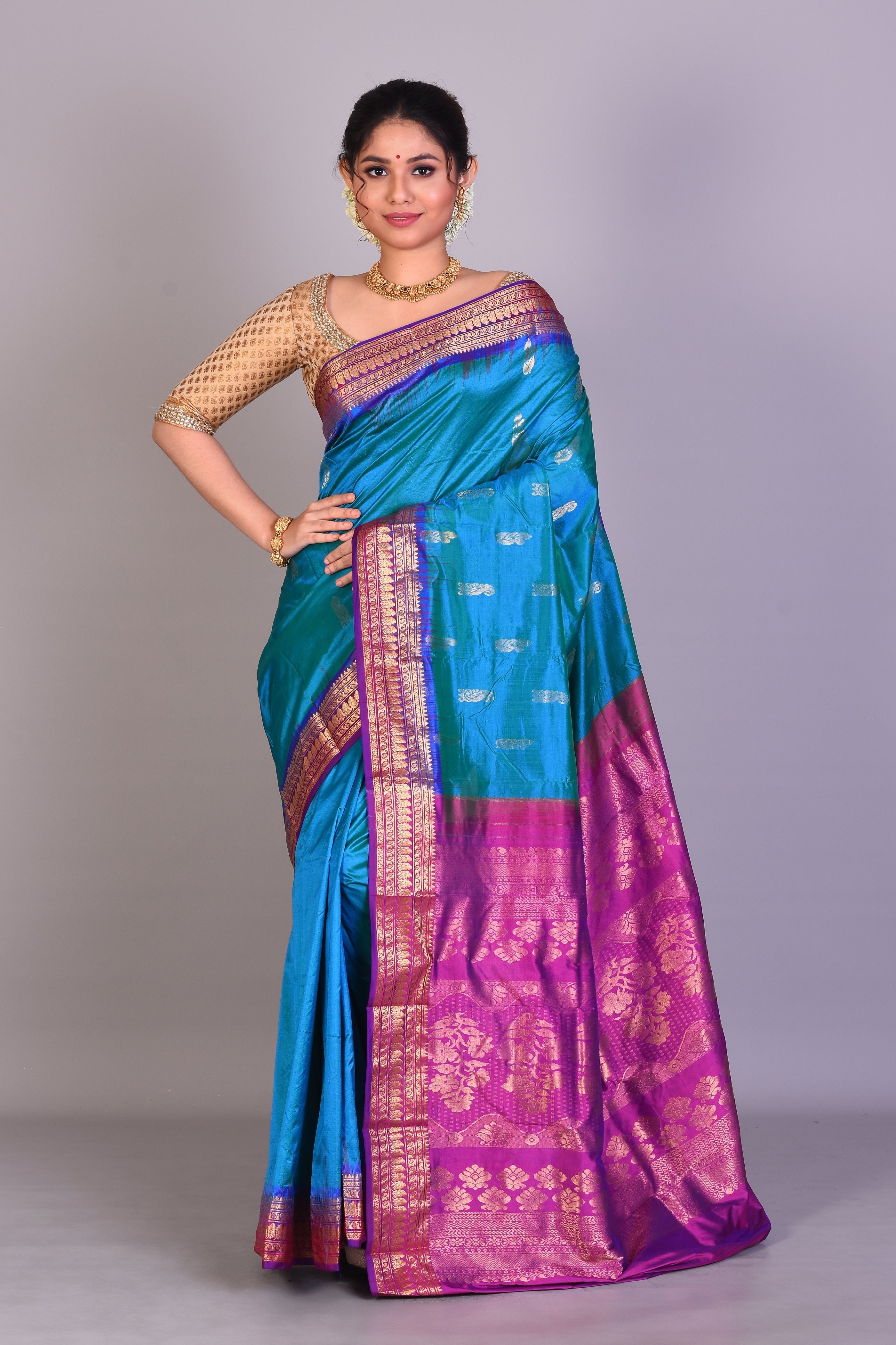 Blue Dual Tone Blended Kanjivaram Saree with Blouse Piece - Keya Seth Exclusive