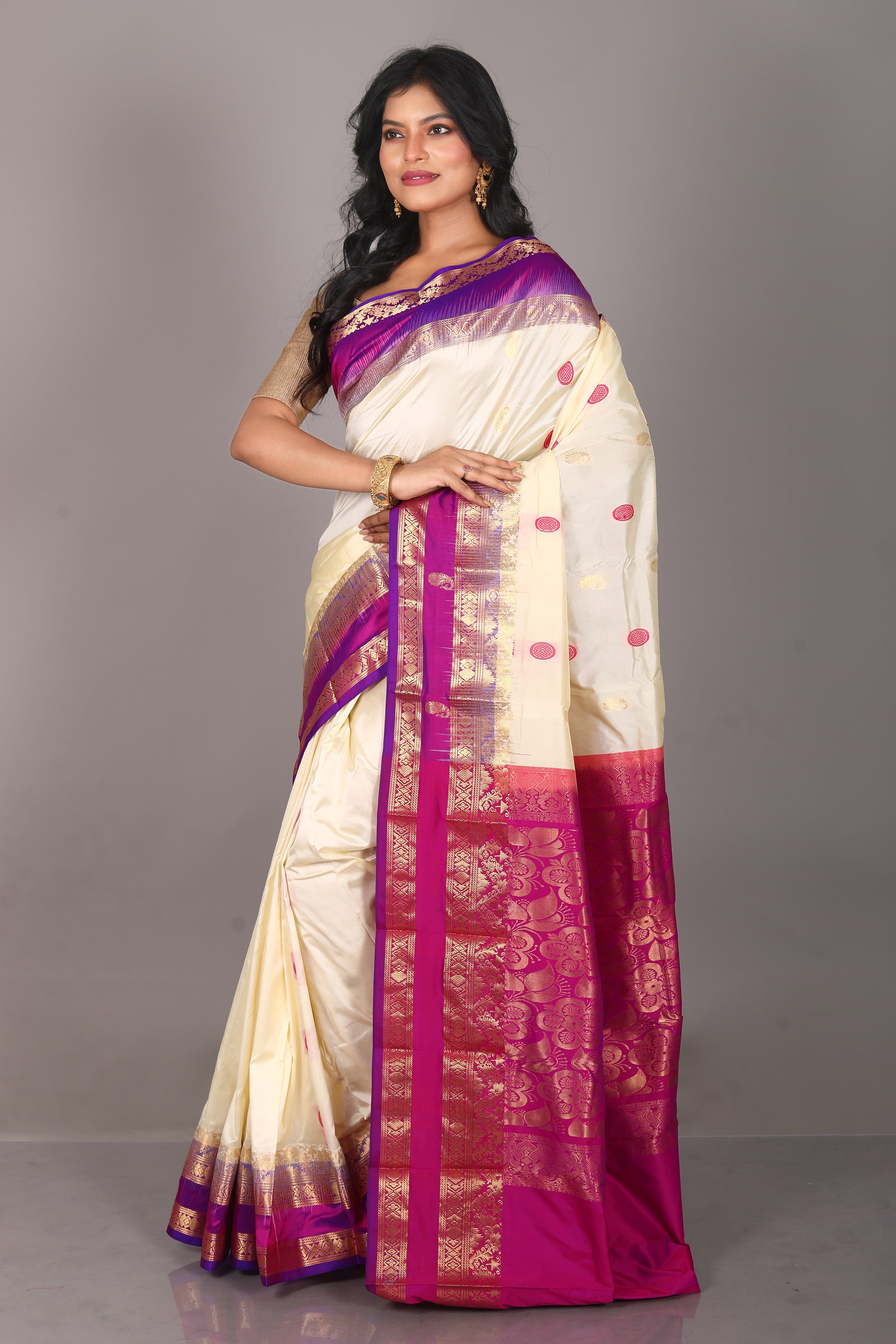 Offwhite Pure Kanjivaram Silk Saree - Keya Seth Exclusive
