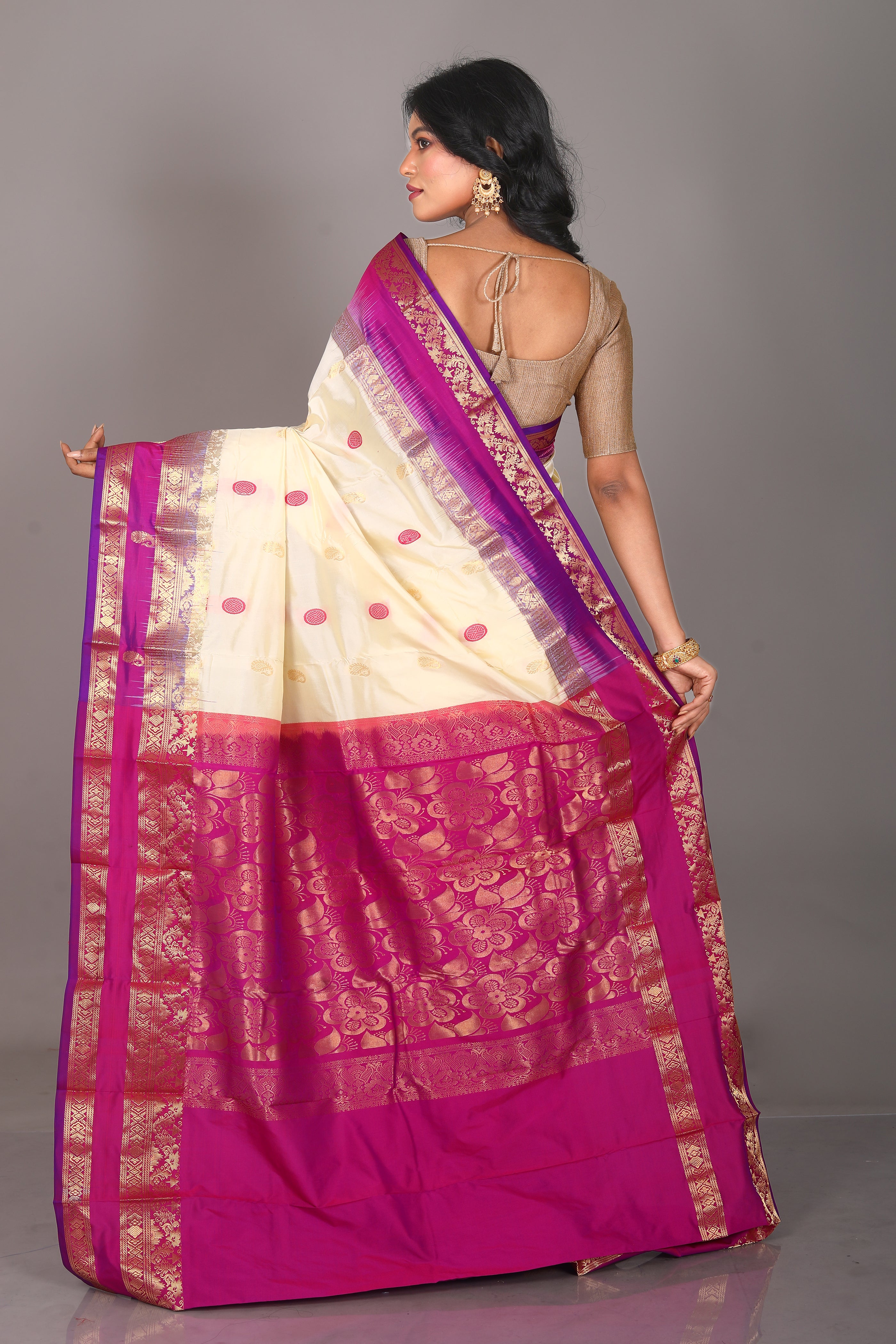 Offwhite Pure Kanjivaram Silk Saree - Keya Seth Exclusive