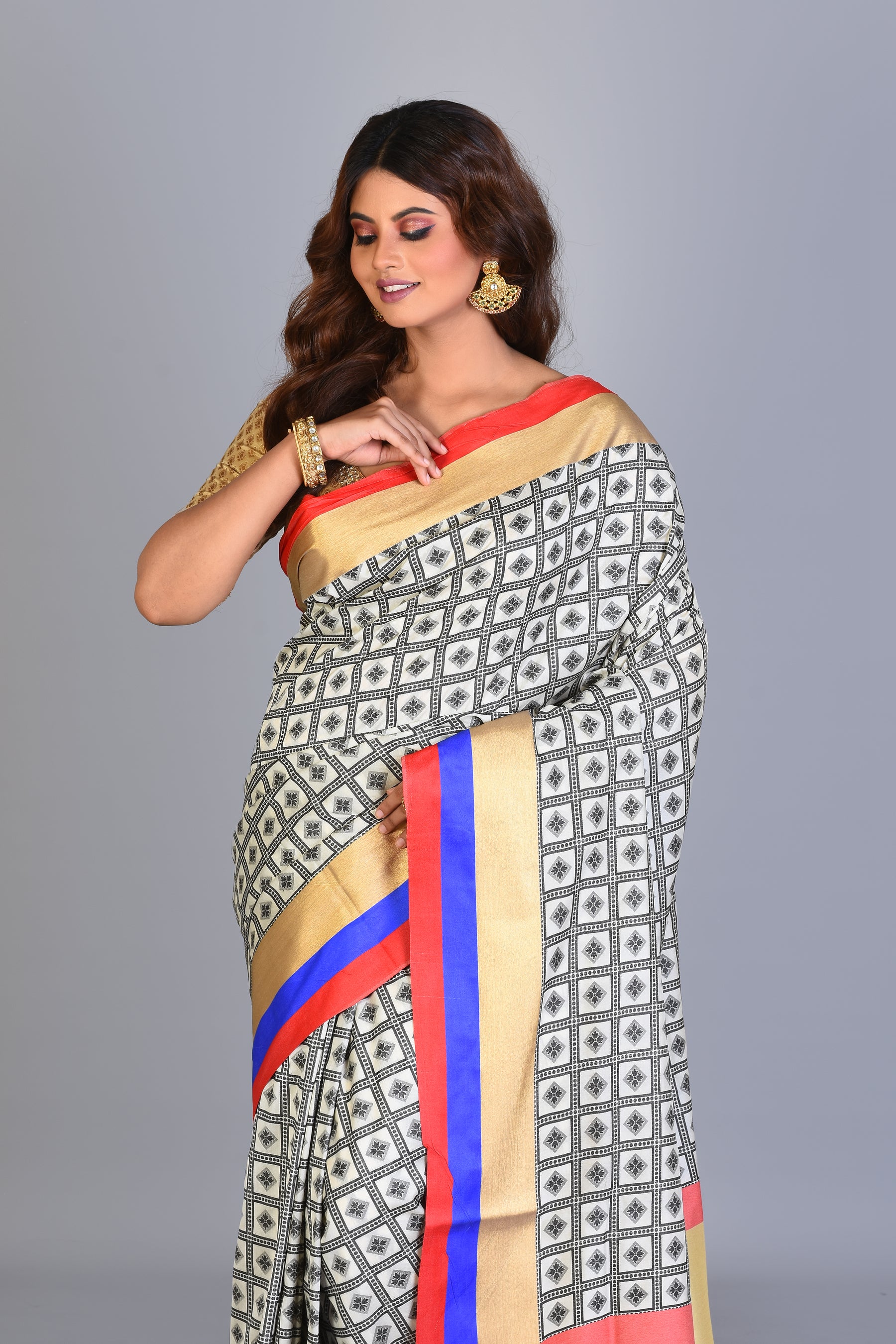 Off-white Blended Silk Saree with Threadwork - Keya Seth Exclusive