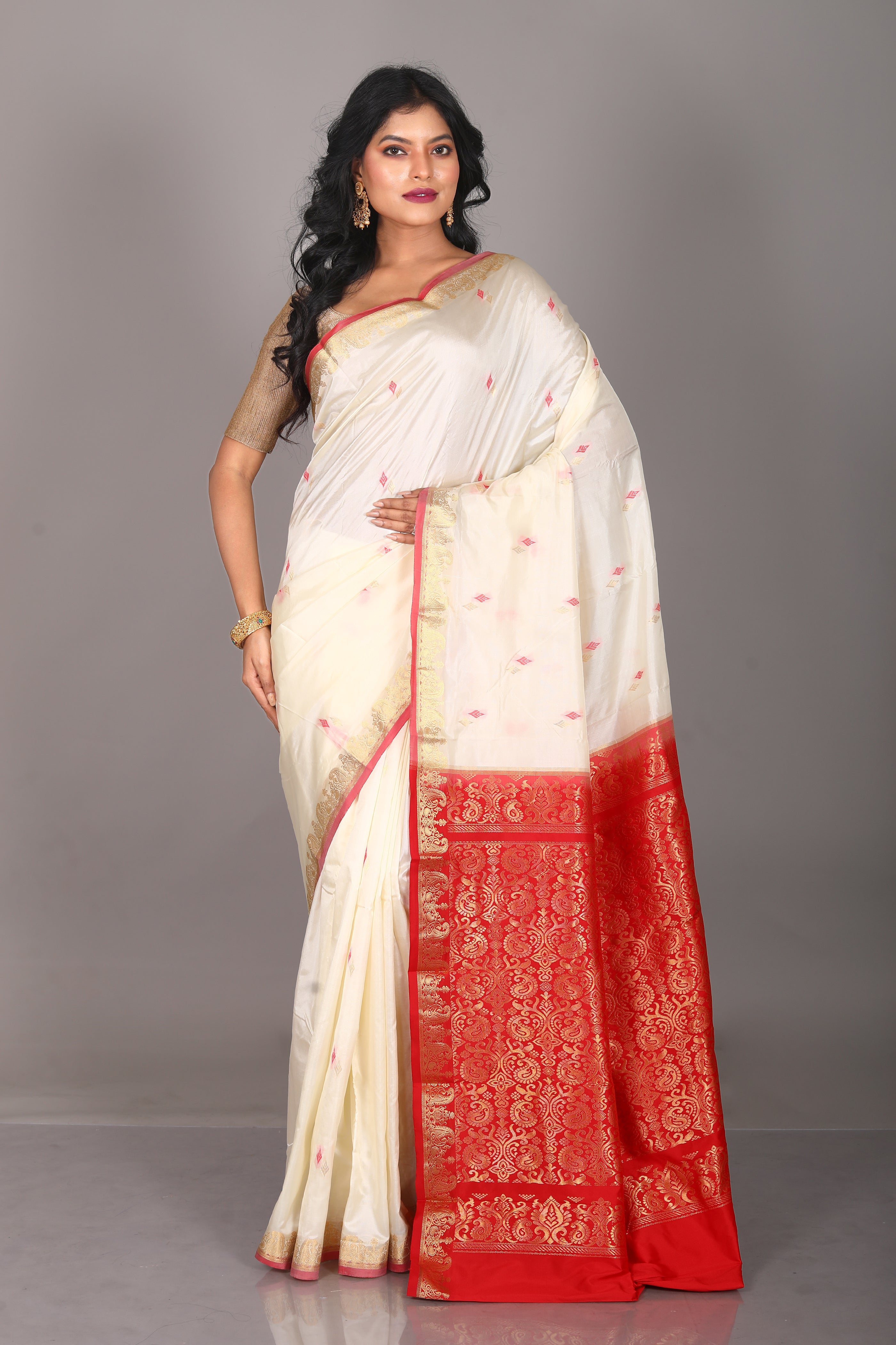 Offwhite Pure Kanjivaram Saree - Keya Seth Exclusive