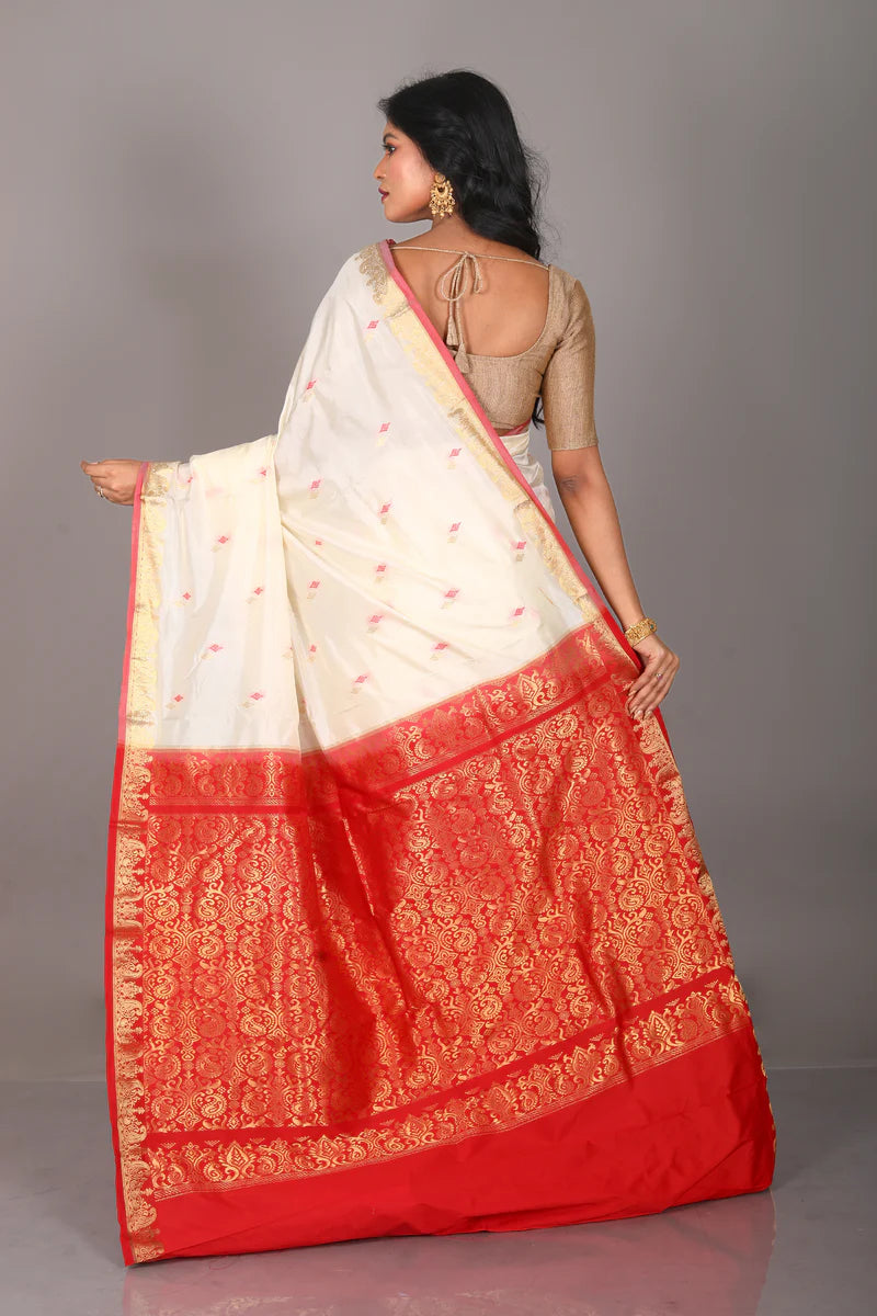 Offwhite Pure Kanjivaram Saree - Keya Seth Exclusive