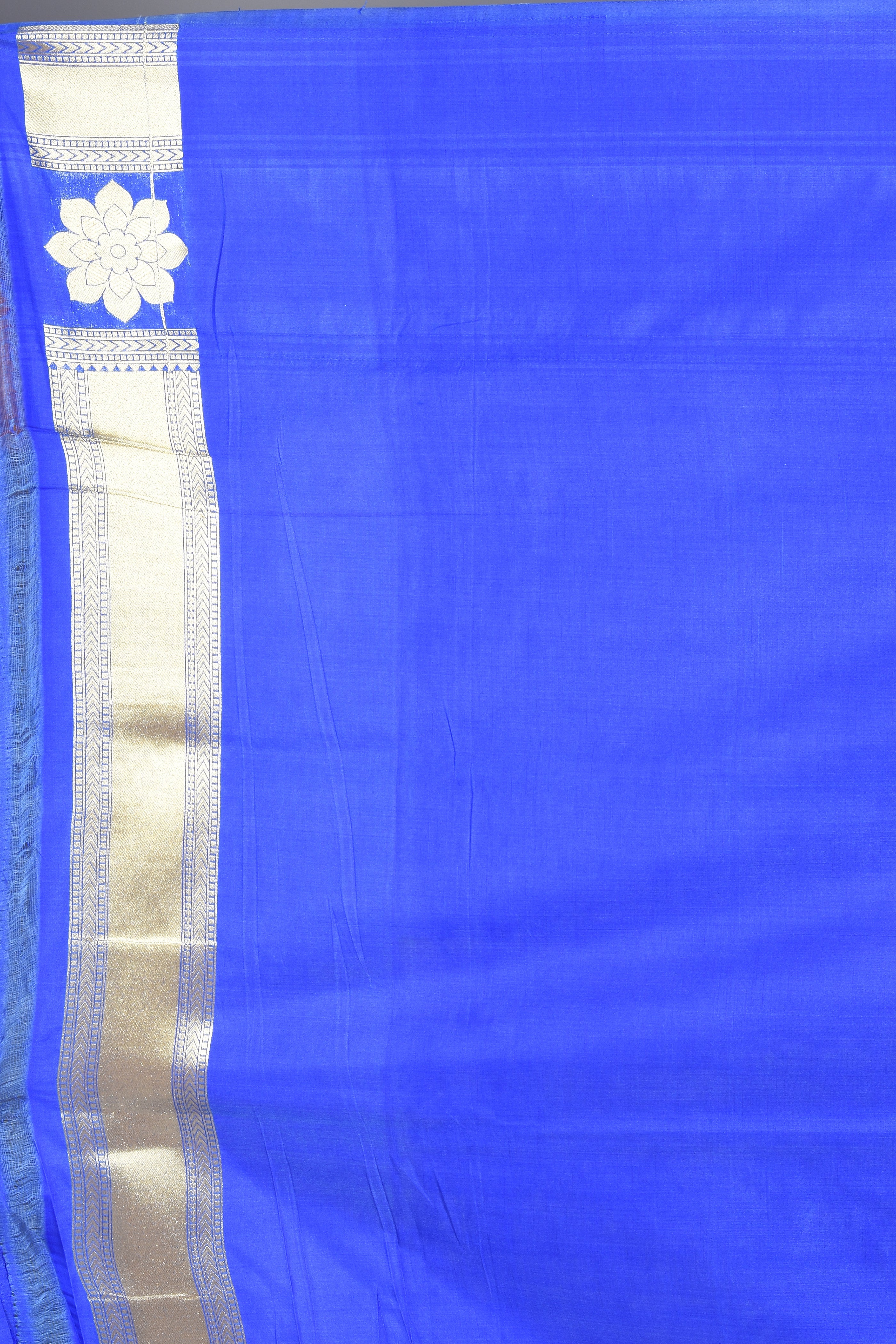 Green Patli Pallu Blended Silk Saree with Blue Borders - Keya Seth Exclusive