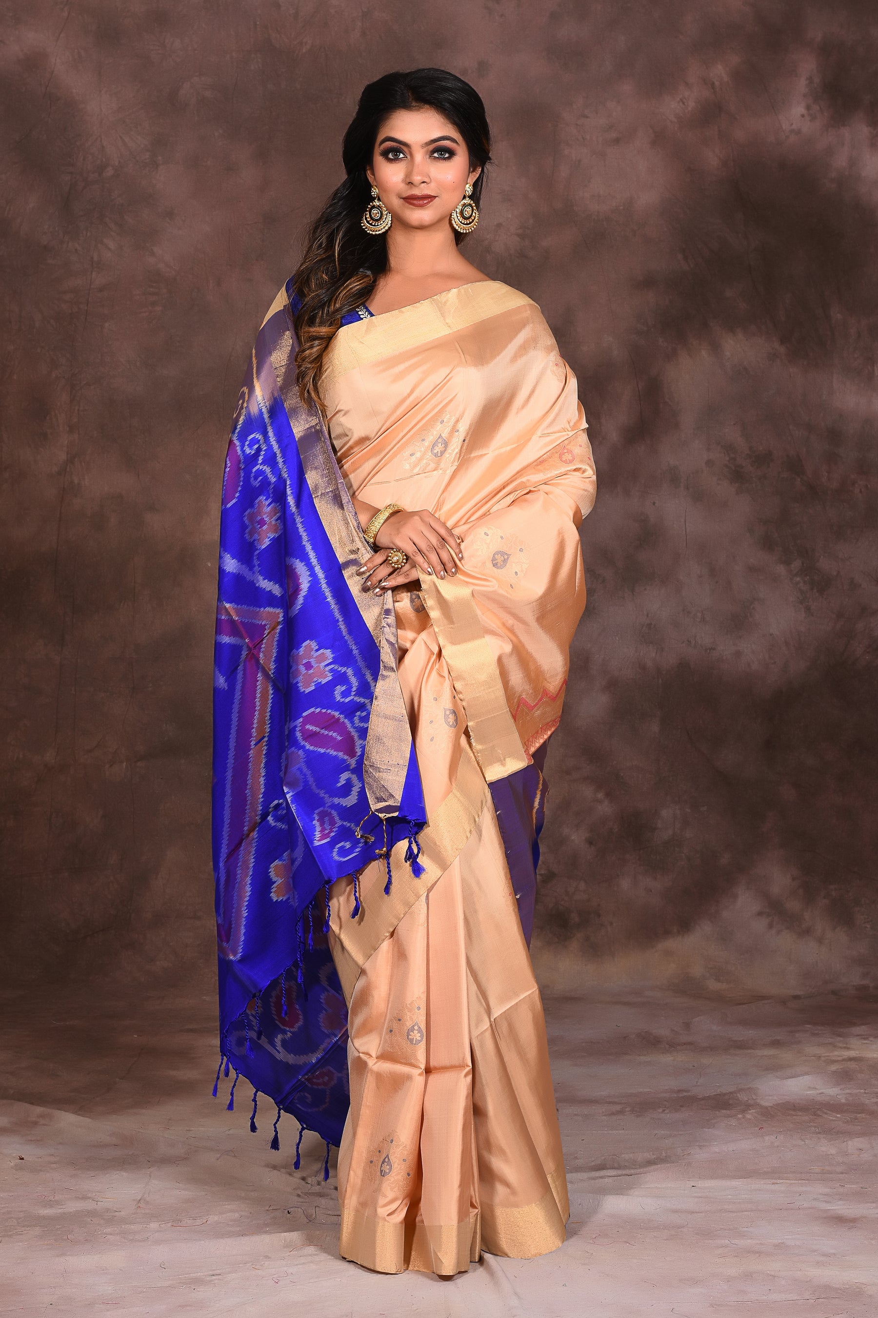 Offwhite Pure Silk Saree - Keya Seth Exclusive