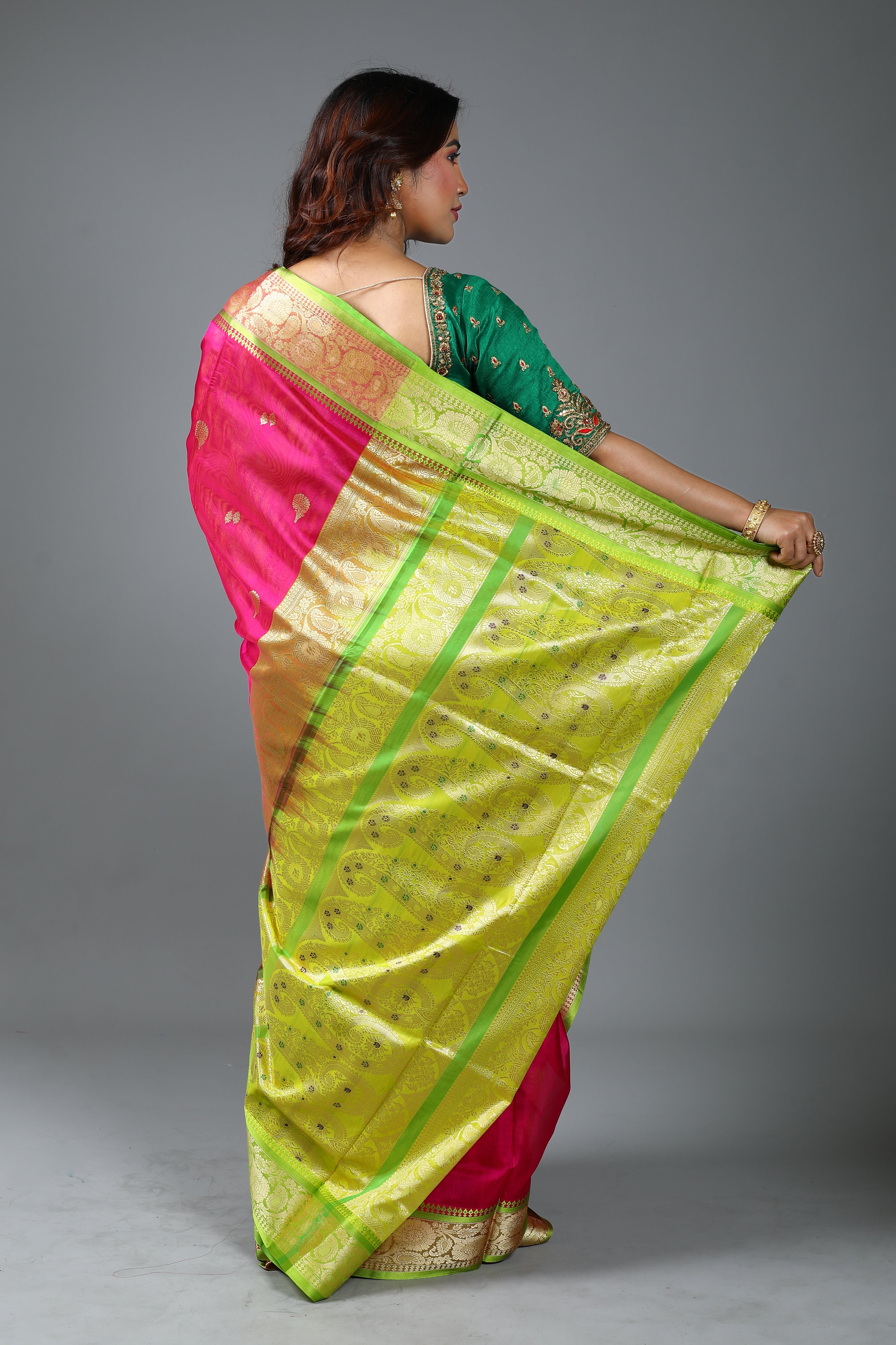 Pink Blended Pattu Silk Saree