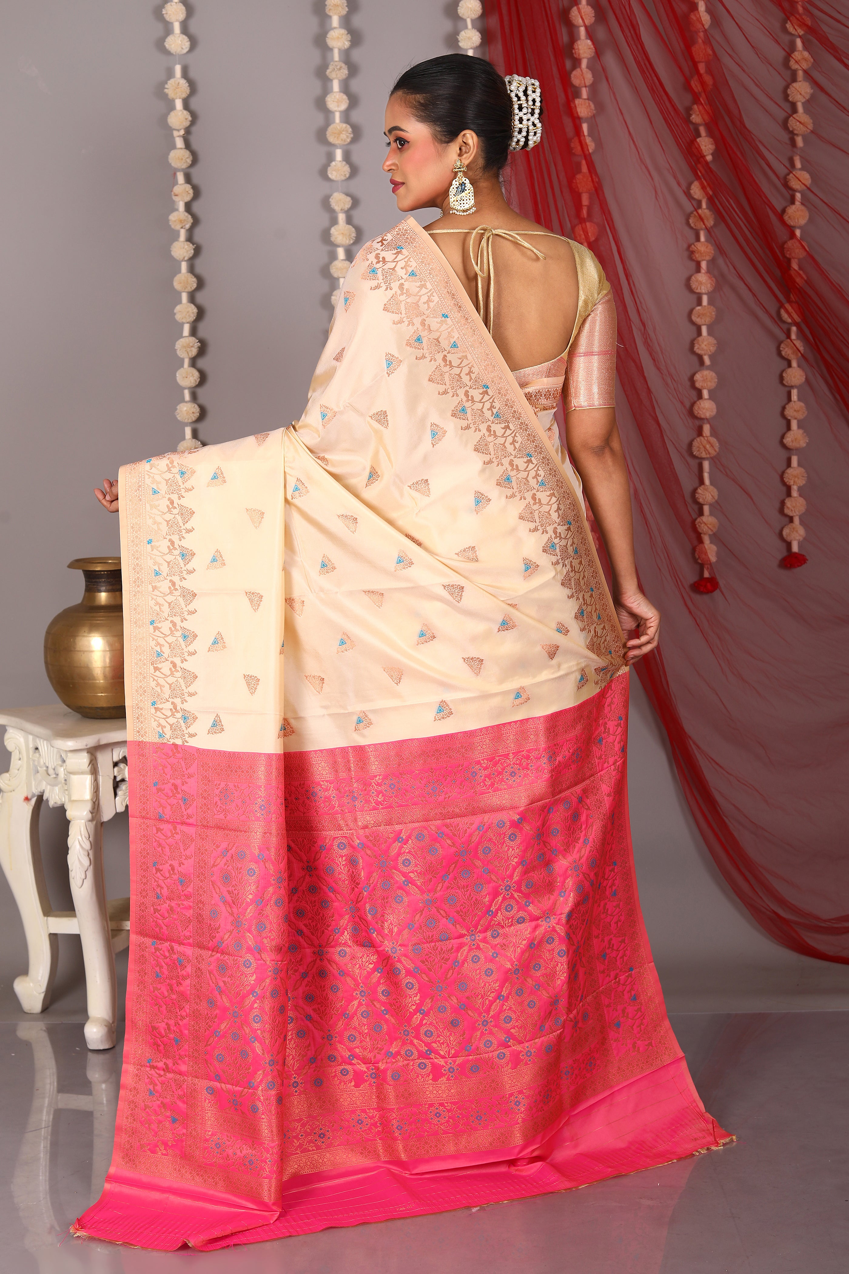 White Blended Satin Silk Saree - Keya Seth Exclusive