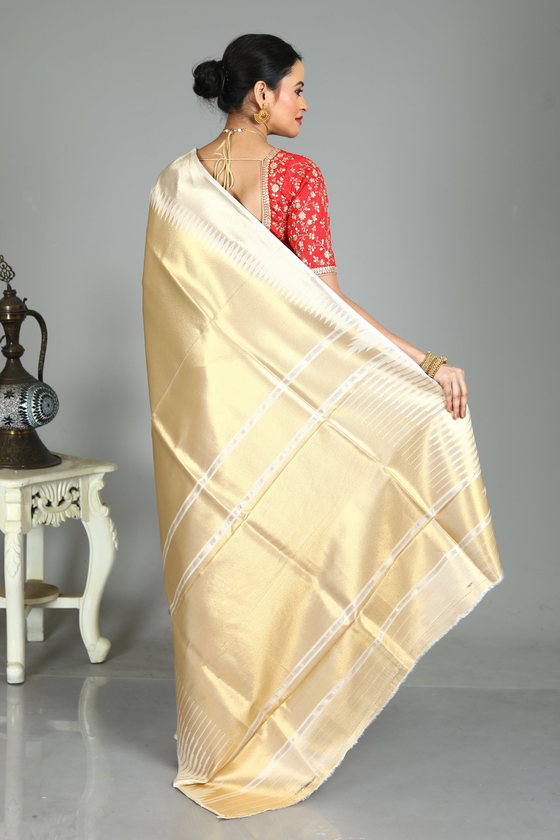 Offwhite Blended Tissue Silk Saree