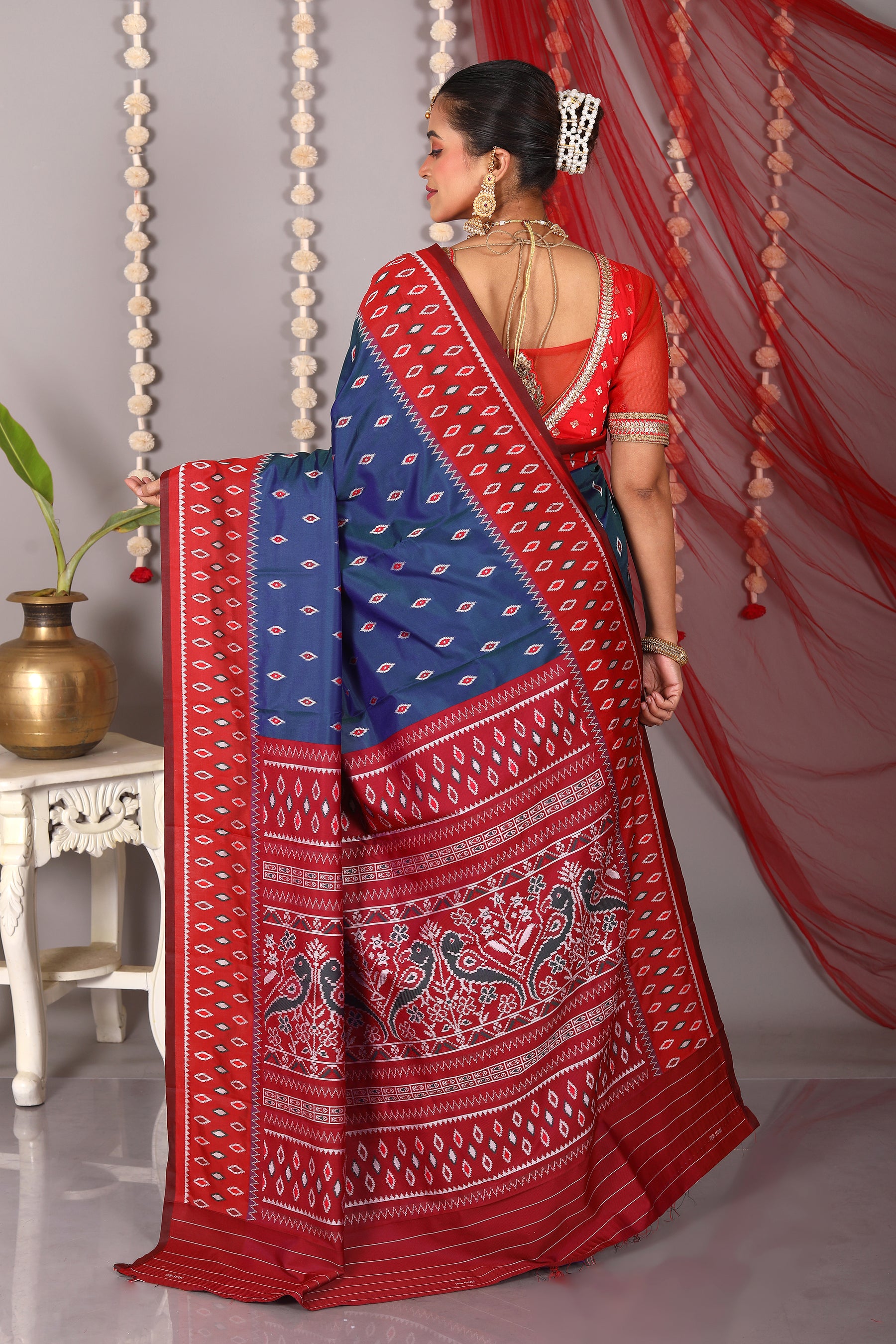 Blue Blended Ikkat Silk Saree - Keya Seth Exclusive