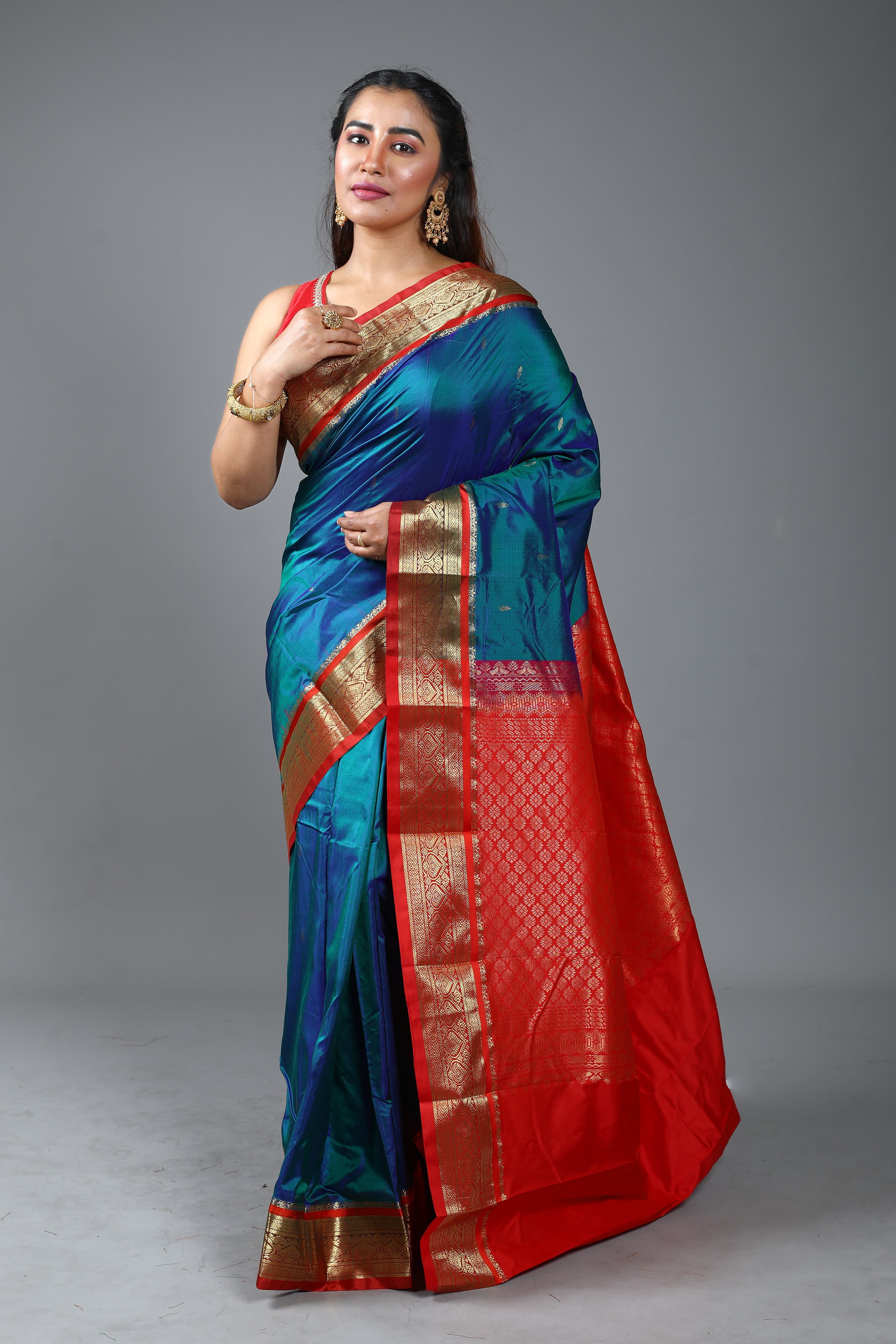 Dual Tone Blue Blended Kanjivaram Silk Saree