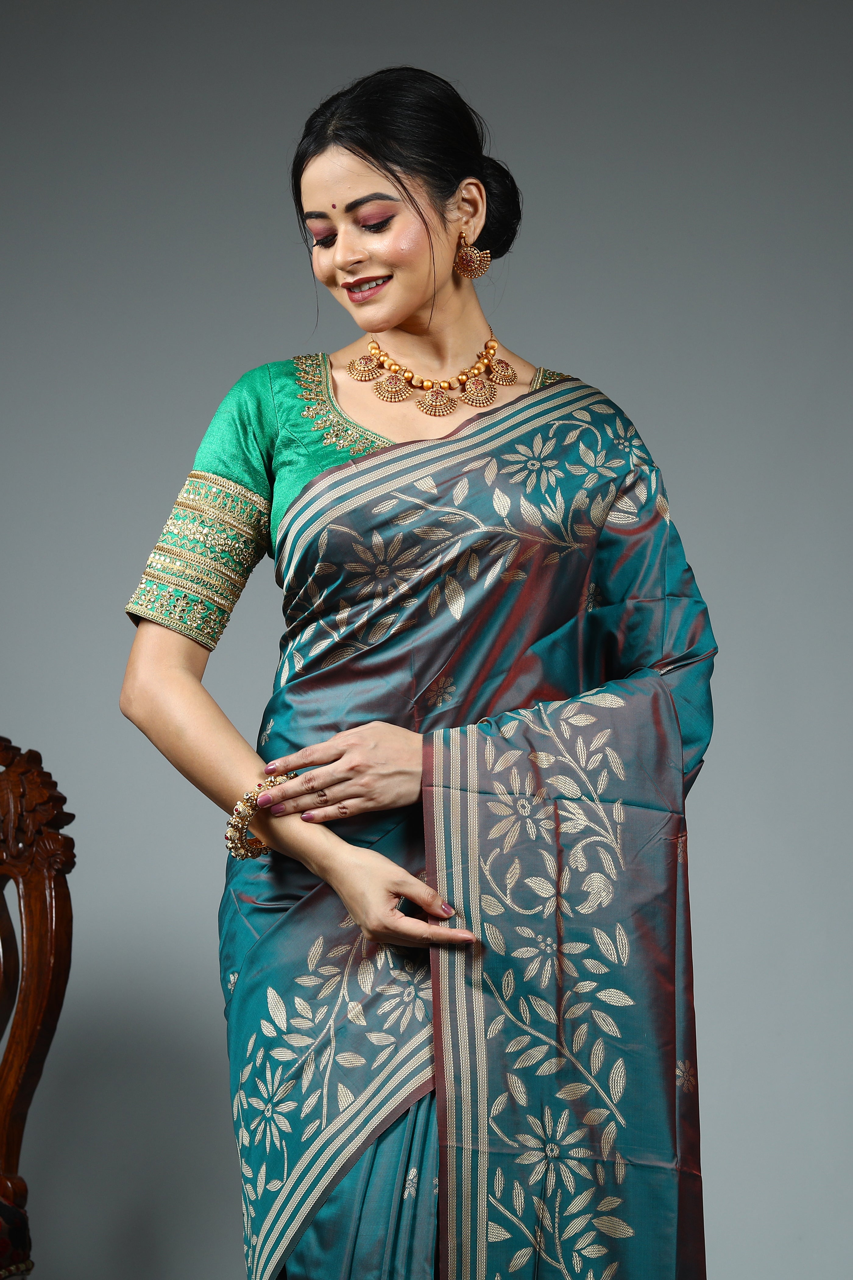 Blue Dual Tone Blended Kantha Silk Saree