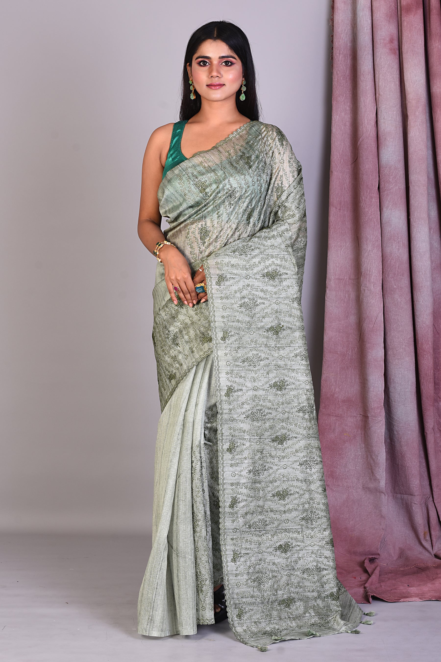 Pesta Blended Tussar Saree with Threadwork - Keya Seth Exclusive