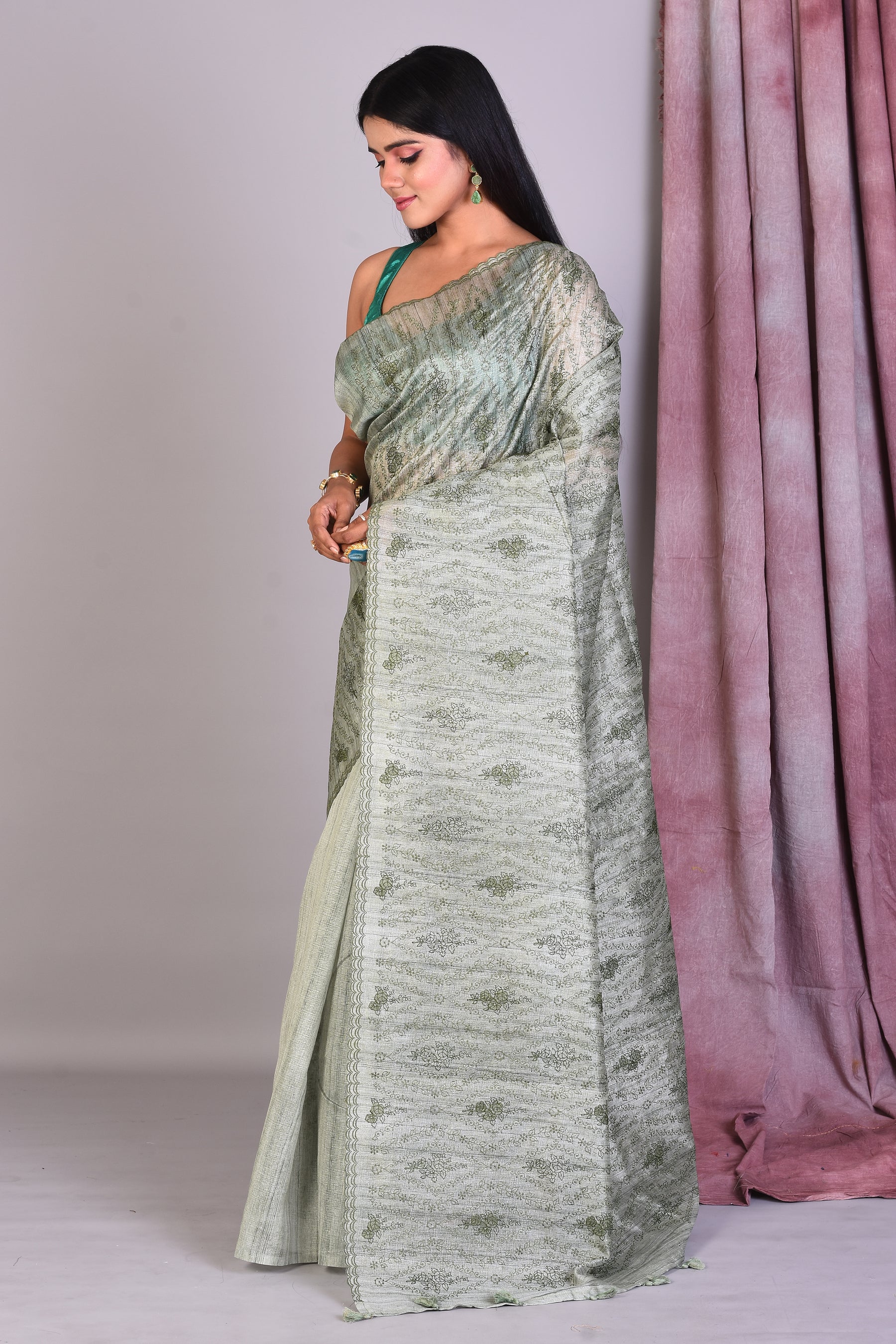 Pesta Blended Tussar Saree with Threadwork - Keya Seth Exclusive