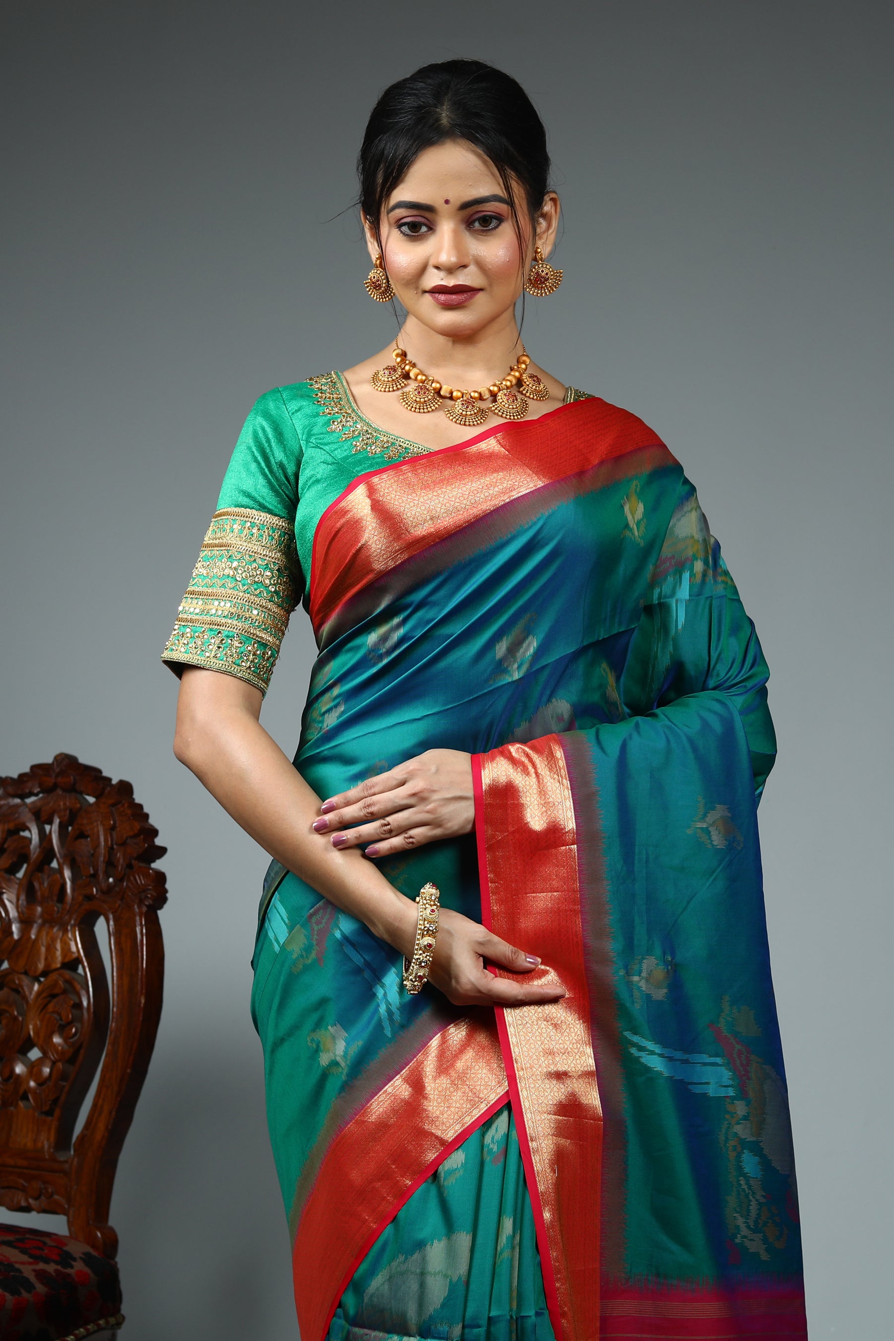 Dark Jungle Green Blended Handloom Silk Saree