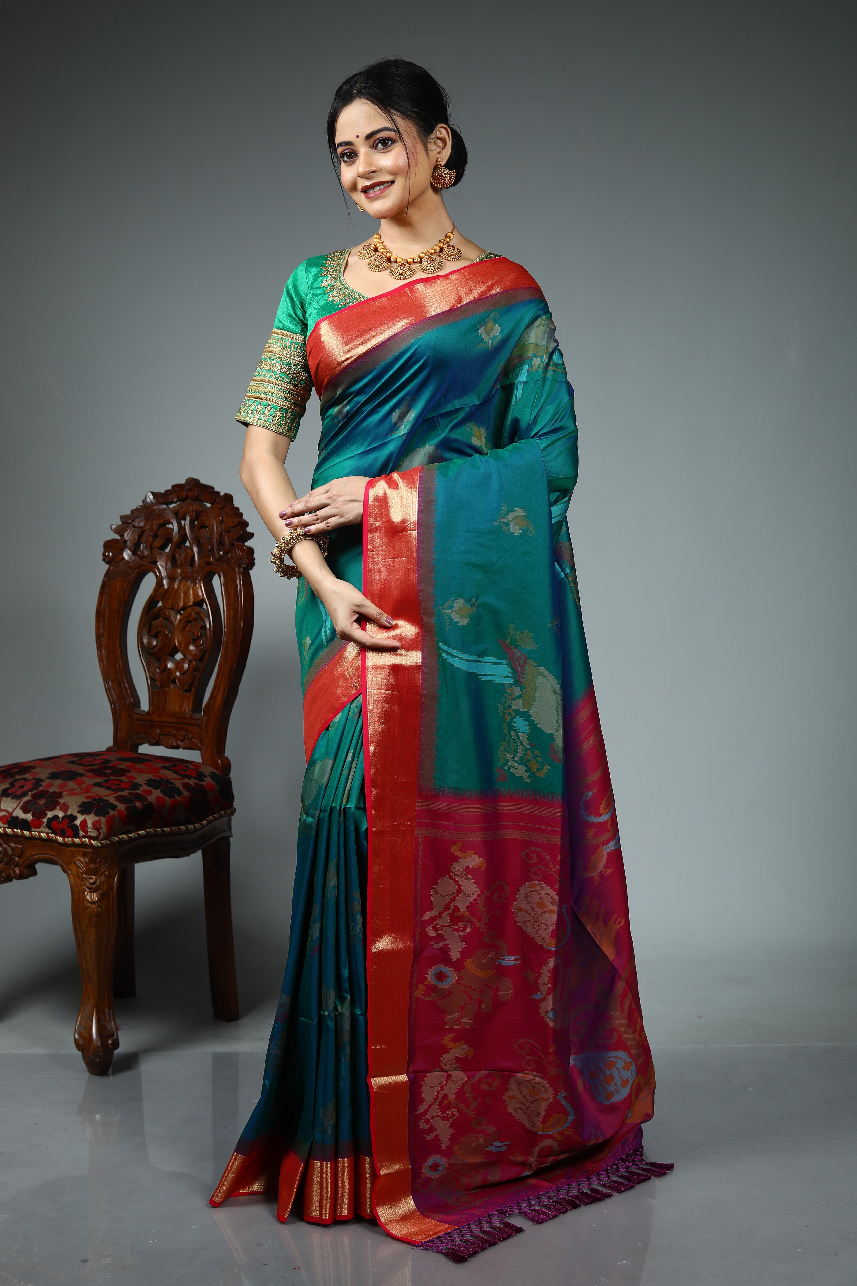 Dark Jungle Green Blended Handloom Silk Saree