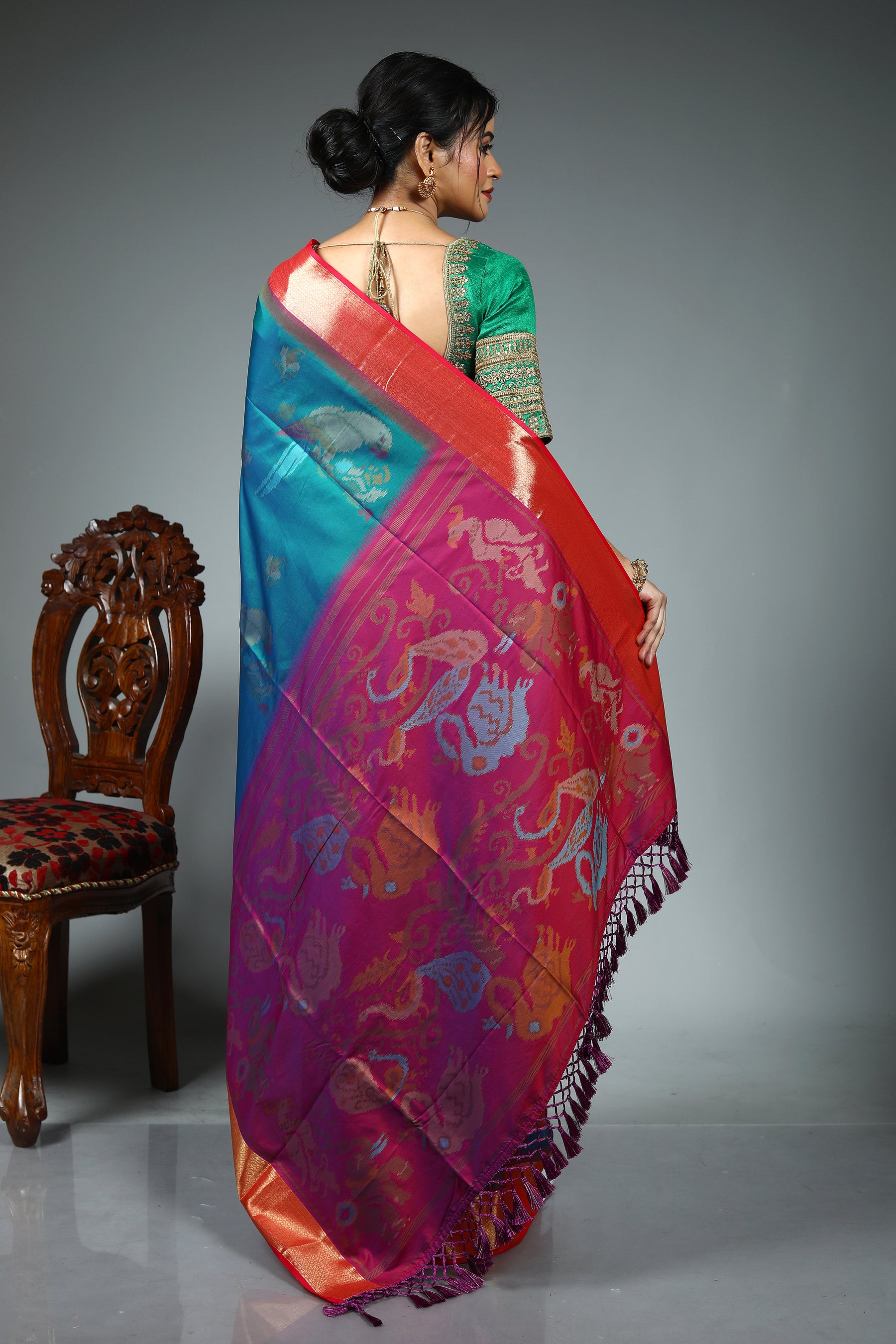 Dark Jungle Green Blended Handloom Silk Saree