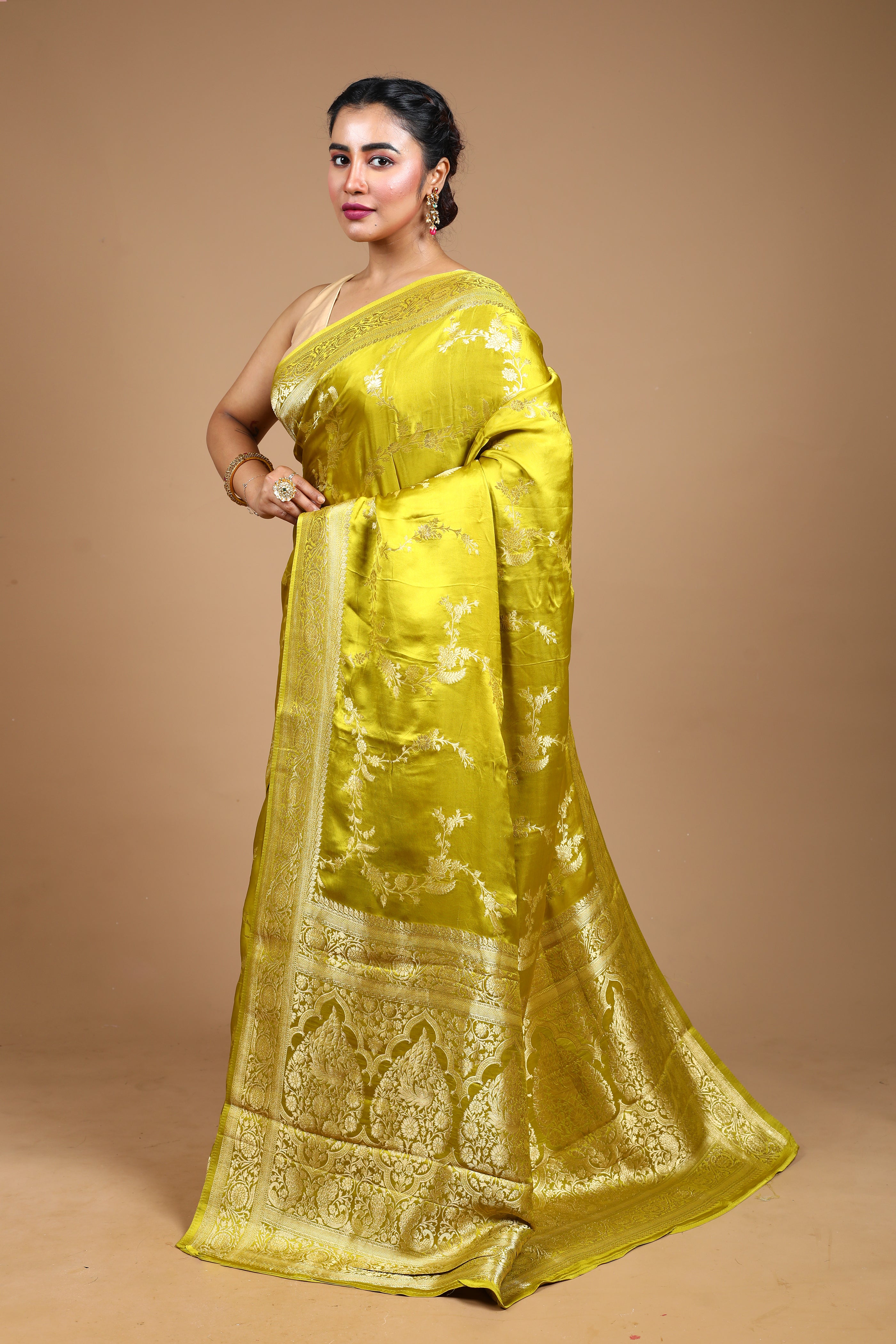 Pesta Green Blended Satin Silk Saree