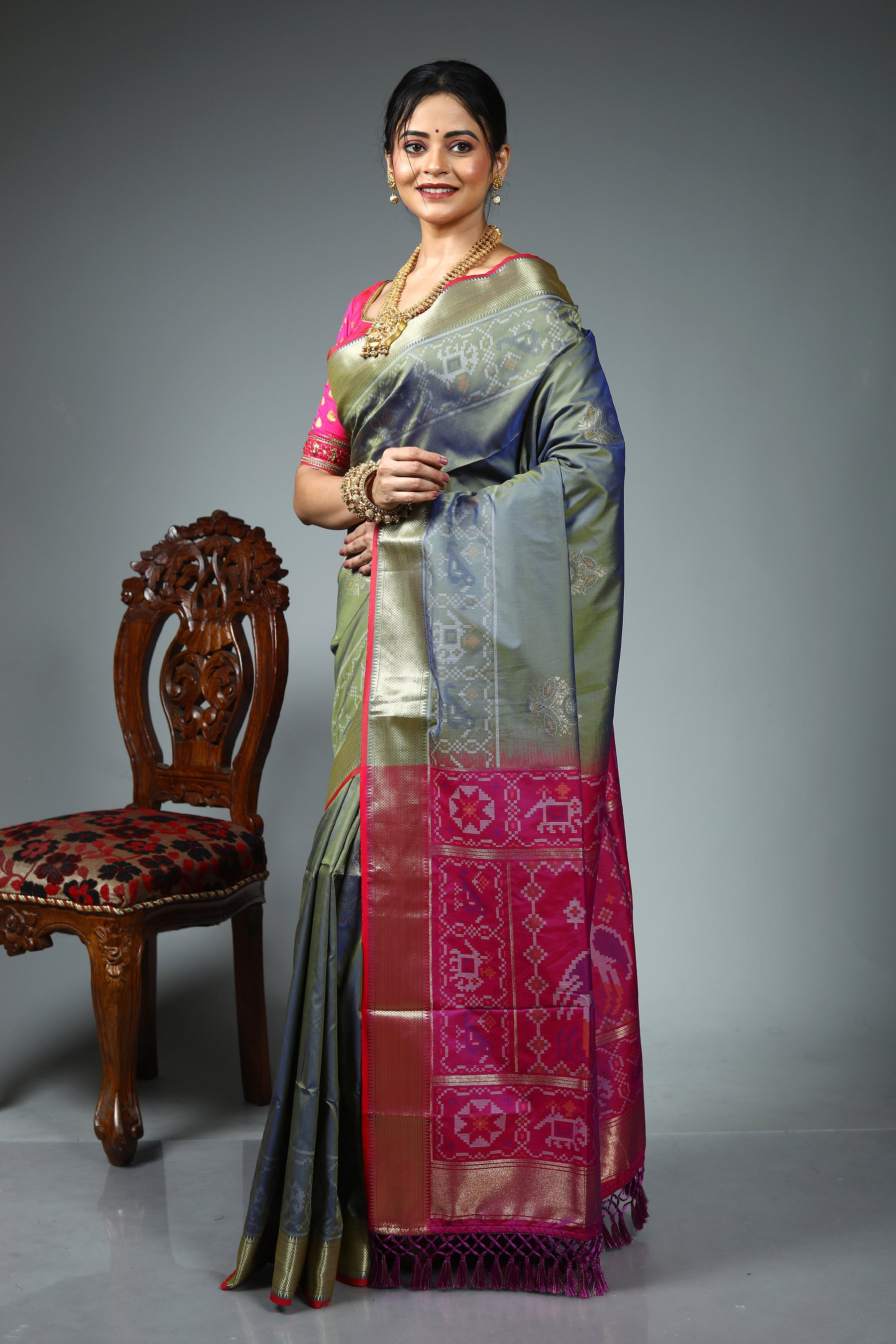 Dual Tone Green Blended Silk Saree