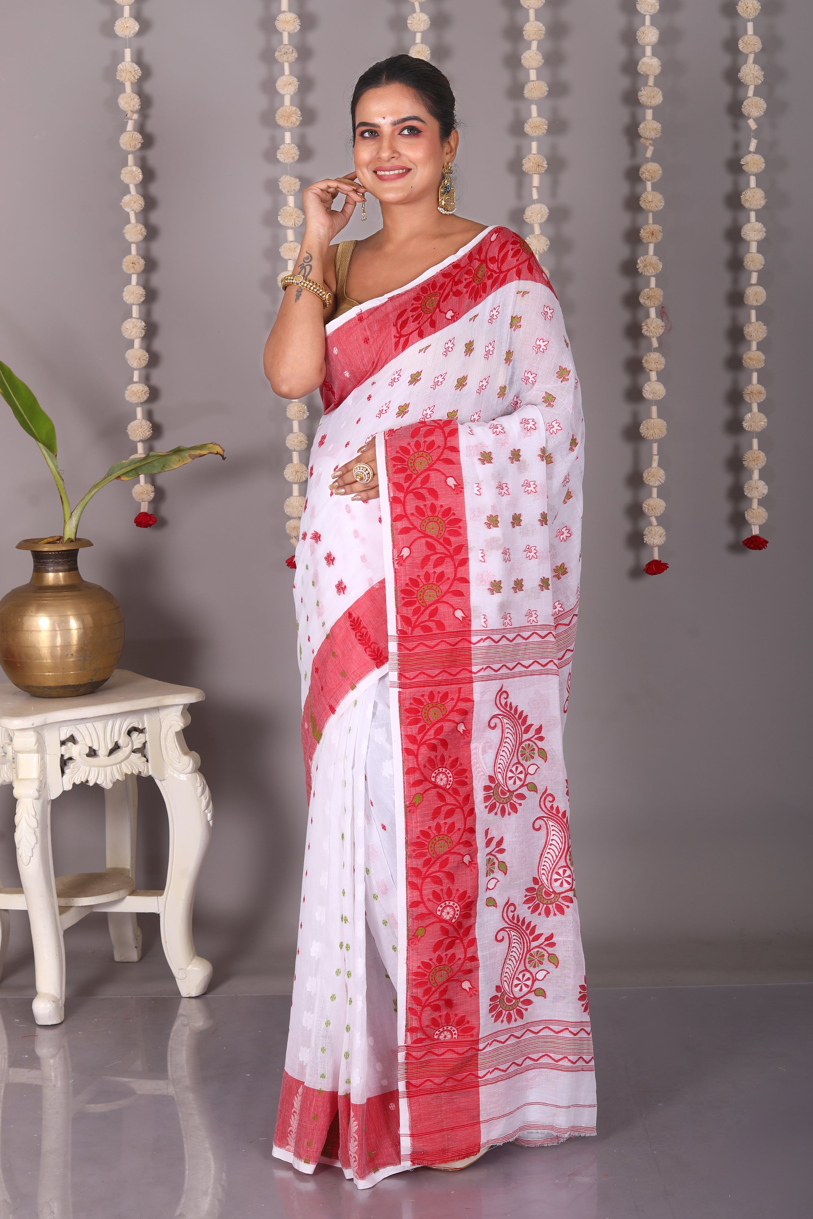 White Cotton Jamdani Saree - Keya Seth Exclusive