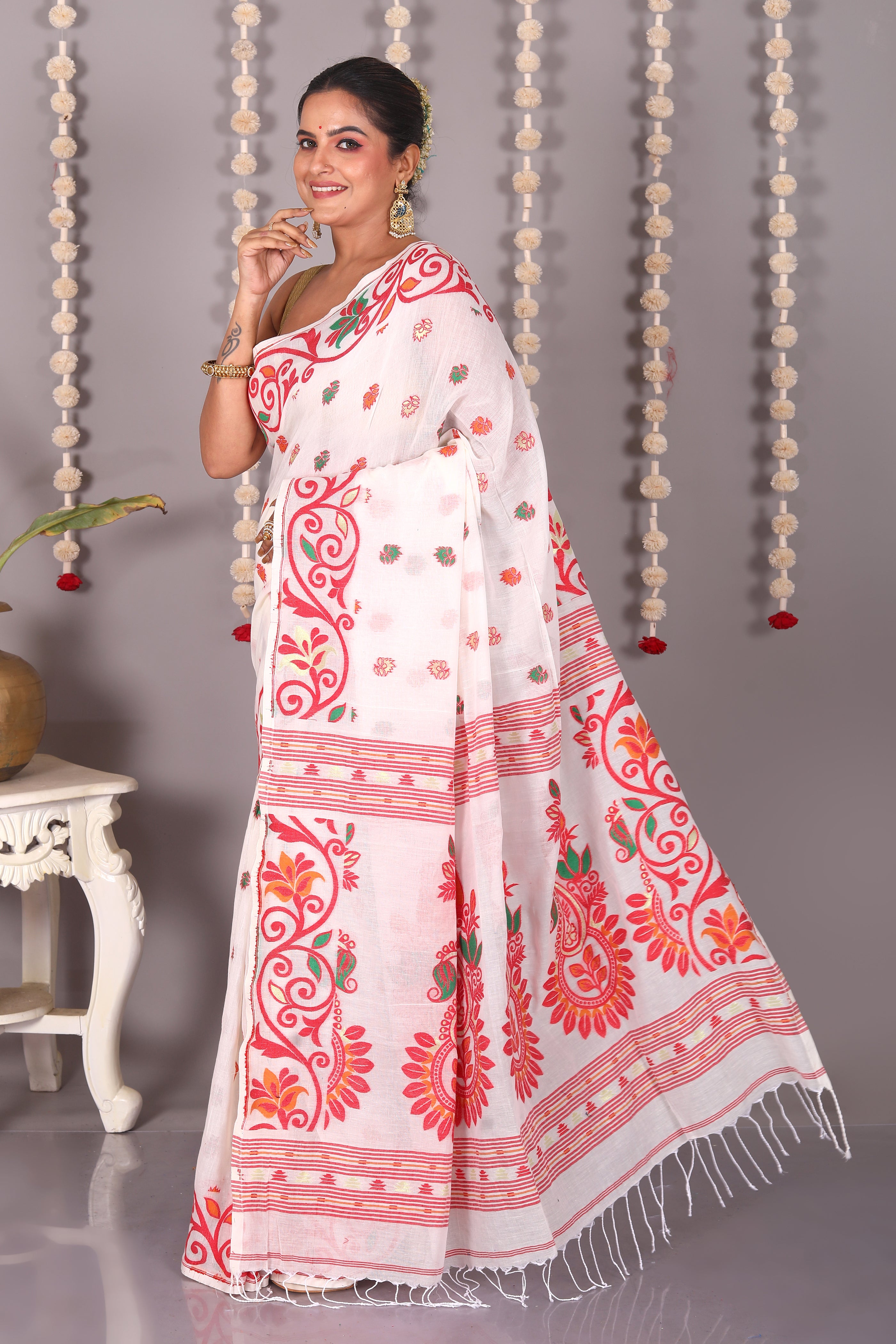 White Cotton Jamdani Saree - Keya Seth Exclusive