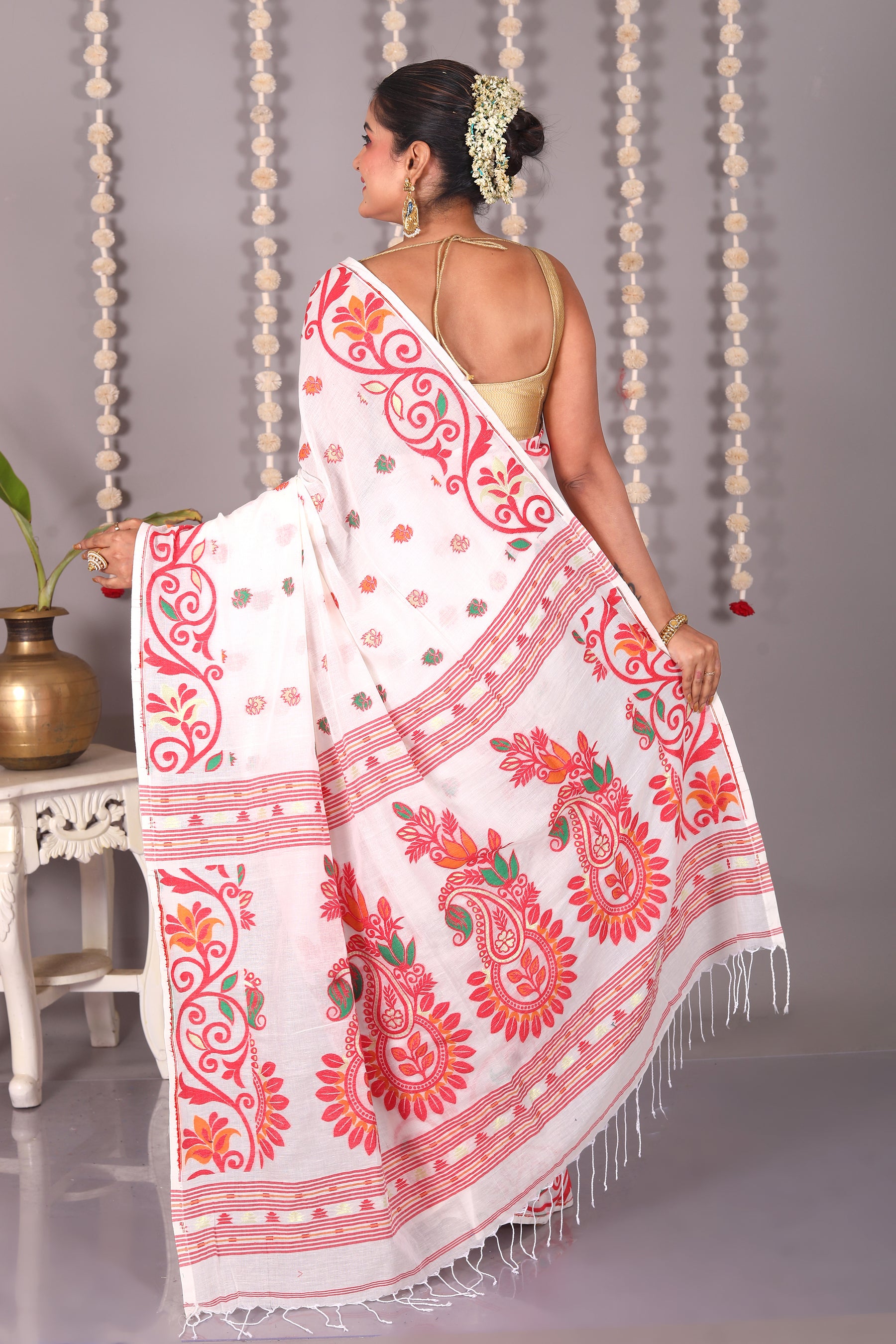 White Cotton Jamdani Saree - Keya Seth Exclusive