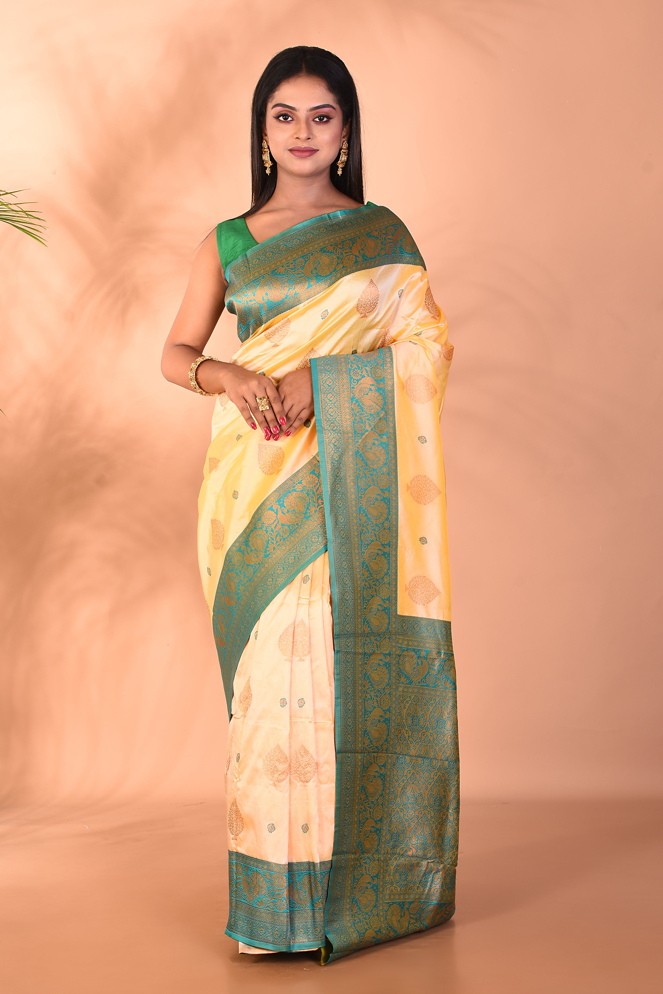 Offwhite Blended Kanjivaram Silk Saree - Keya Seth Exclusive