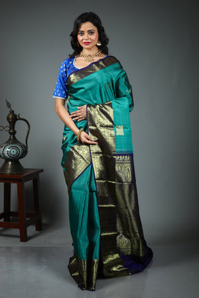 Dual Tone Green Pure Kanjivaram Silk Saree