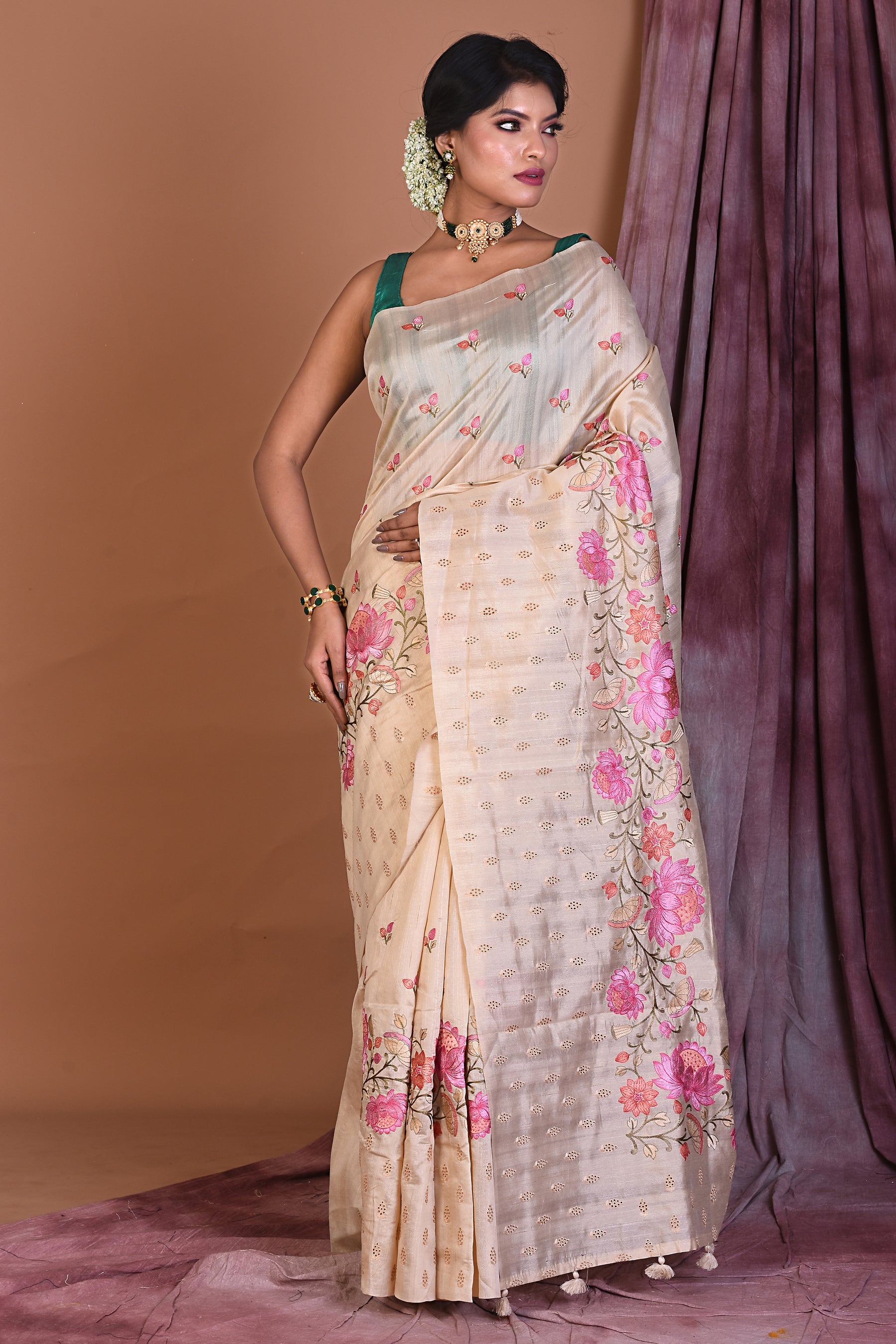 Off-white Blended Tussar Saree with Threadwork - Keya Seth Exclusive