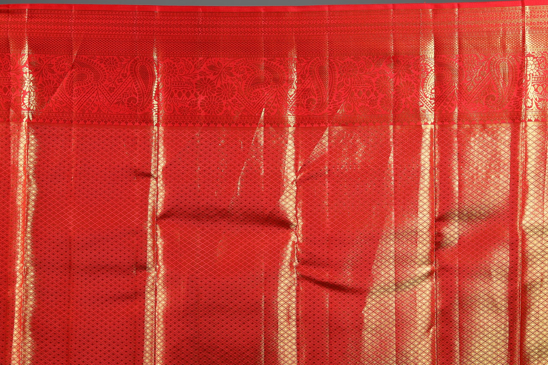 Dual Tone Red Tissue Kanjivaram Saree