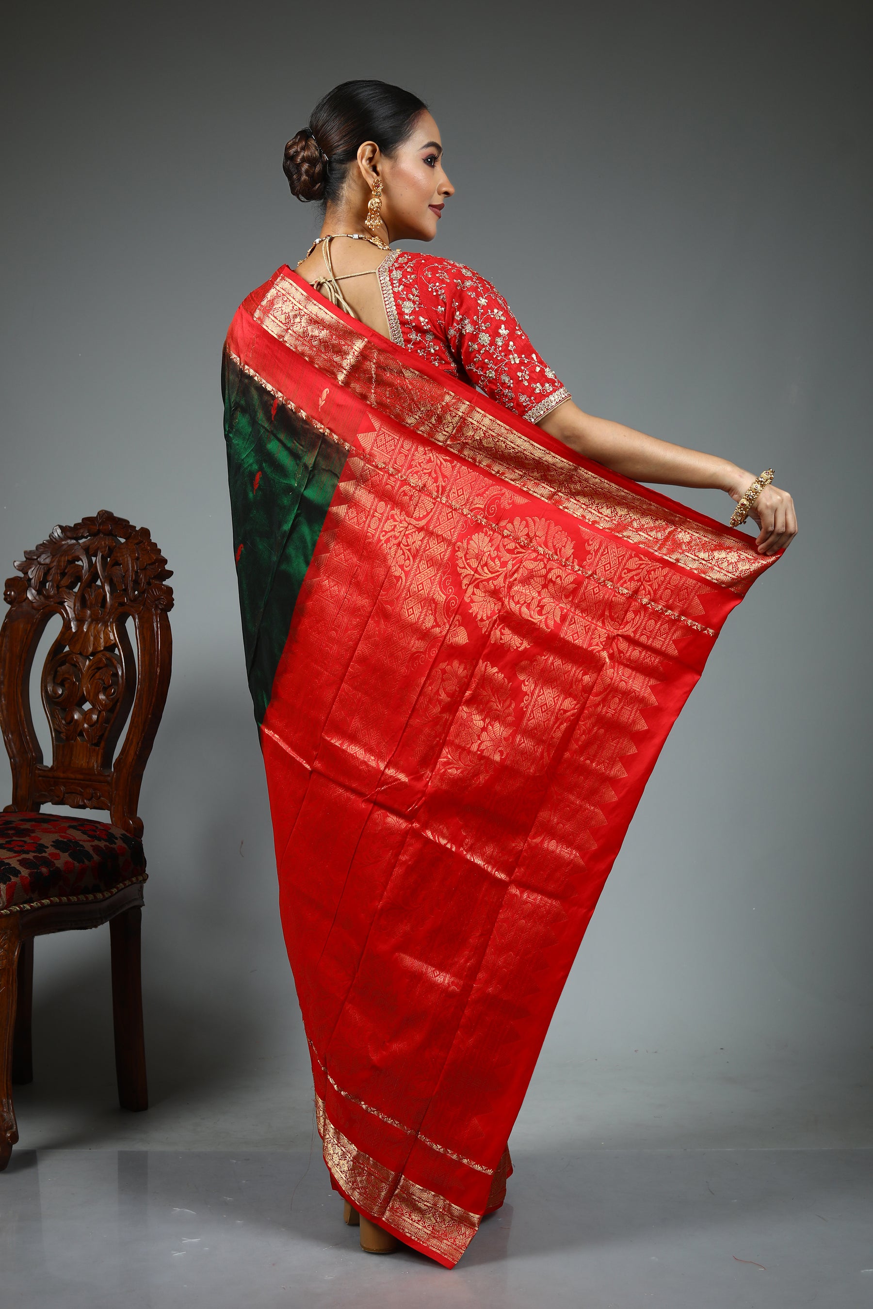 Bottle Green Pure Kanjivaram Silk Saree