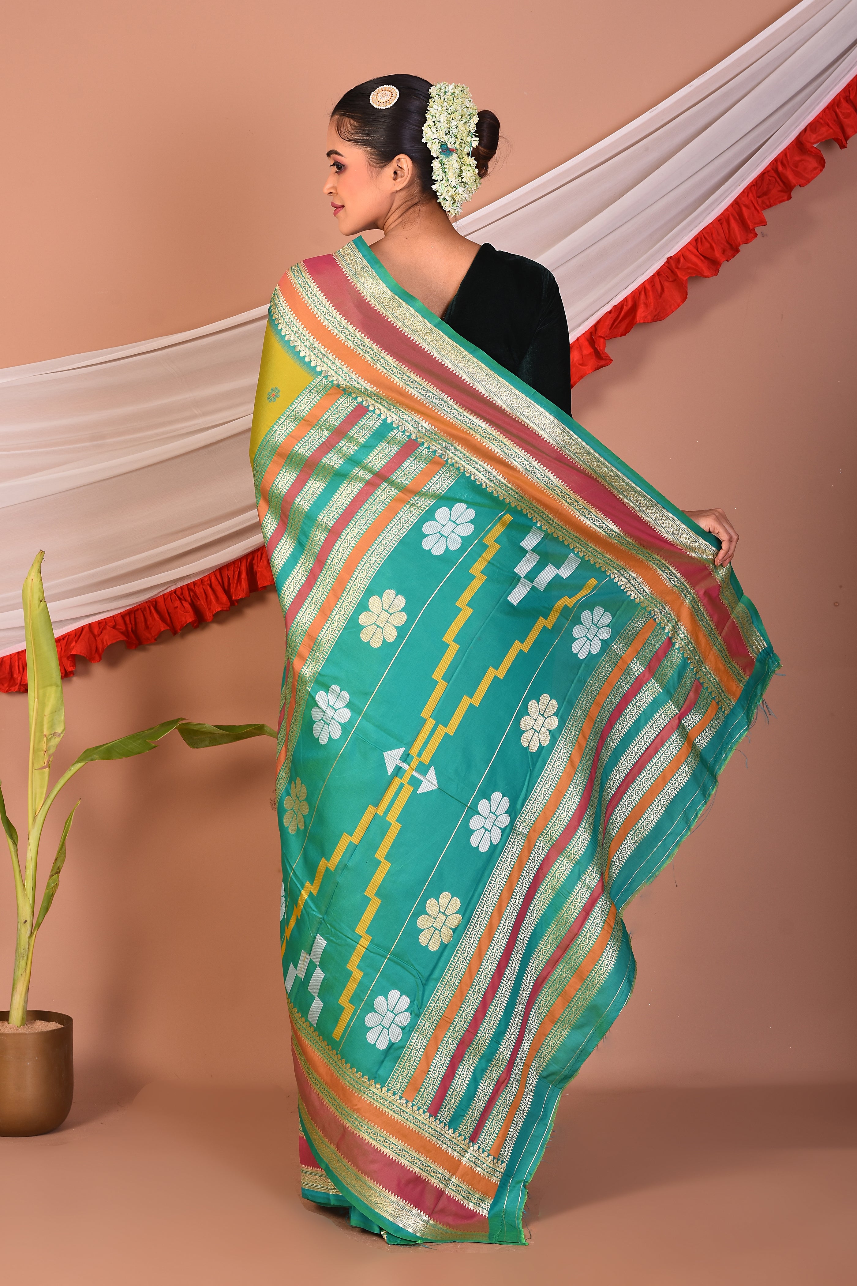 Green Blended Bangalore Silk Saree - Keya Seth Exclusive