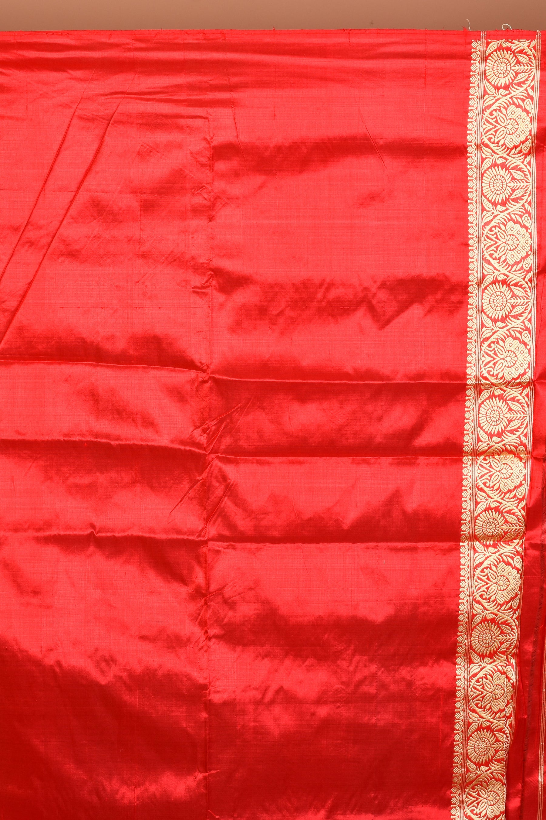 Red Pure Silk Saree with Blouse Piece - Keya Seth Exclusive