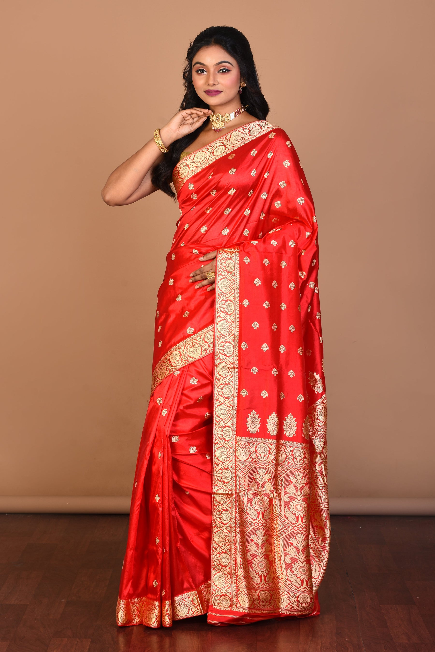 Red Pure Silk Saree with Blouse Piece - Keya Seth Exclusive