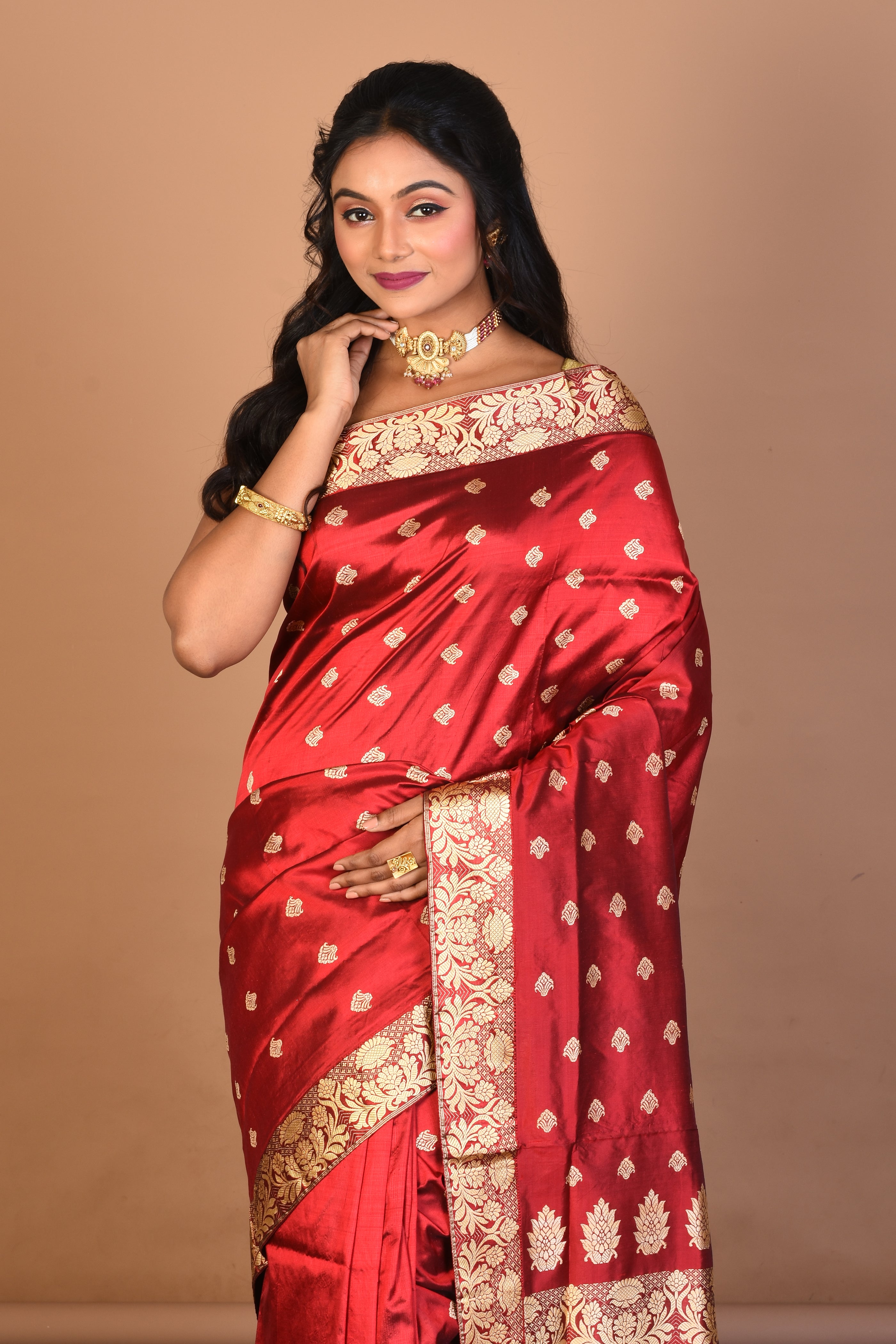 Red Pure Silk Saree with Blouse Piece - Keya Seth Exclusive