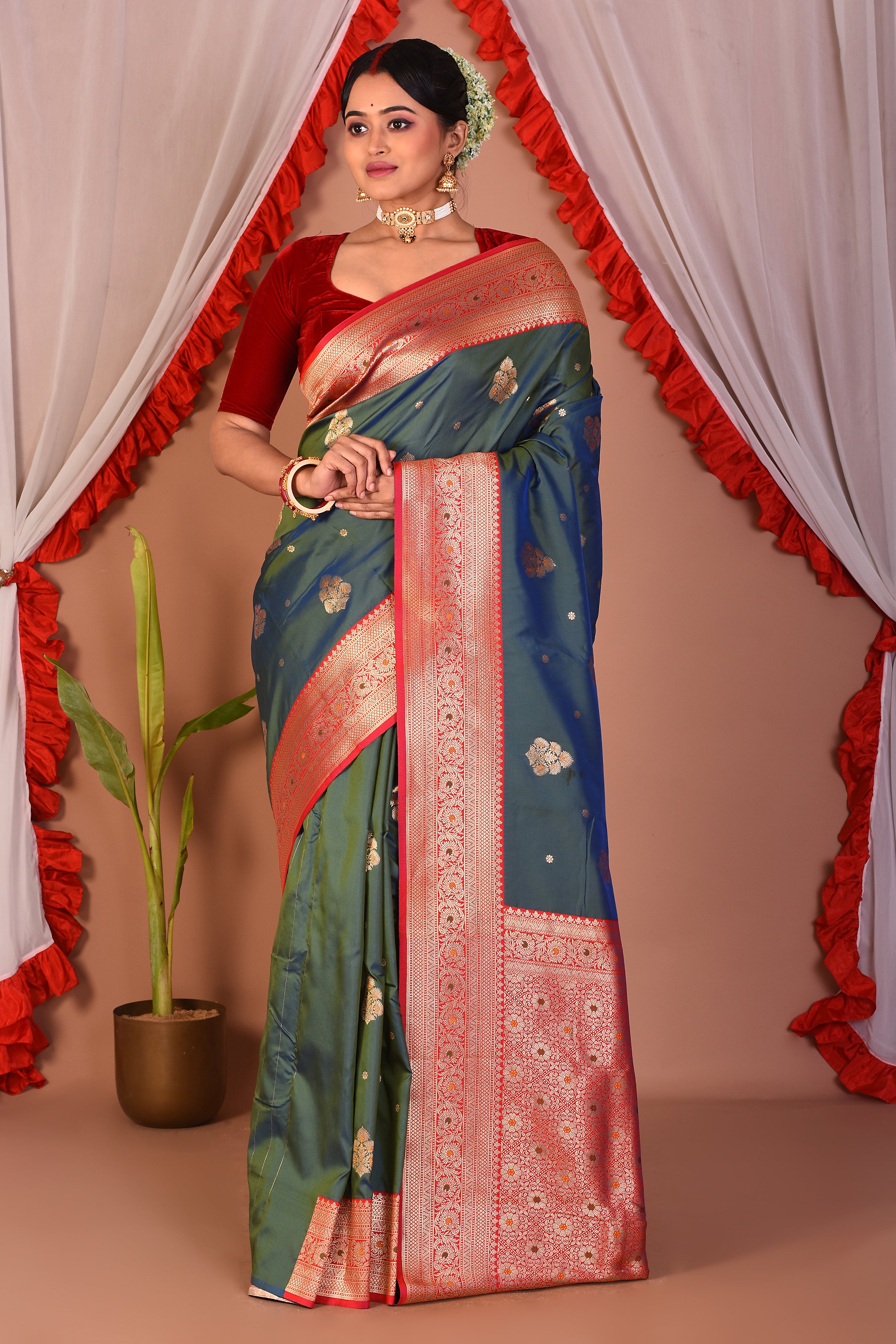 Dual Tone Blended Mashru Silk Saree - Keya Seth Exclusive