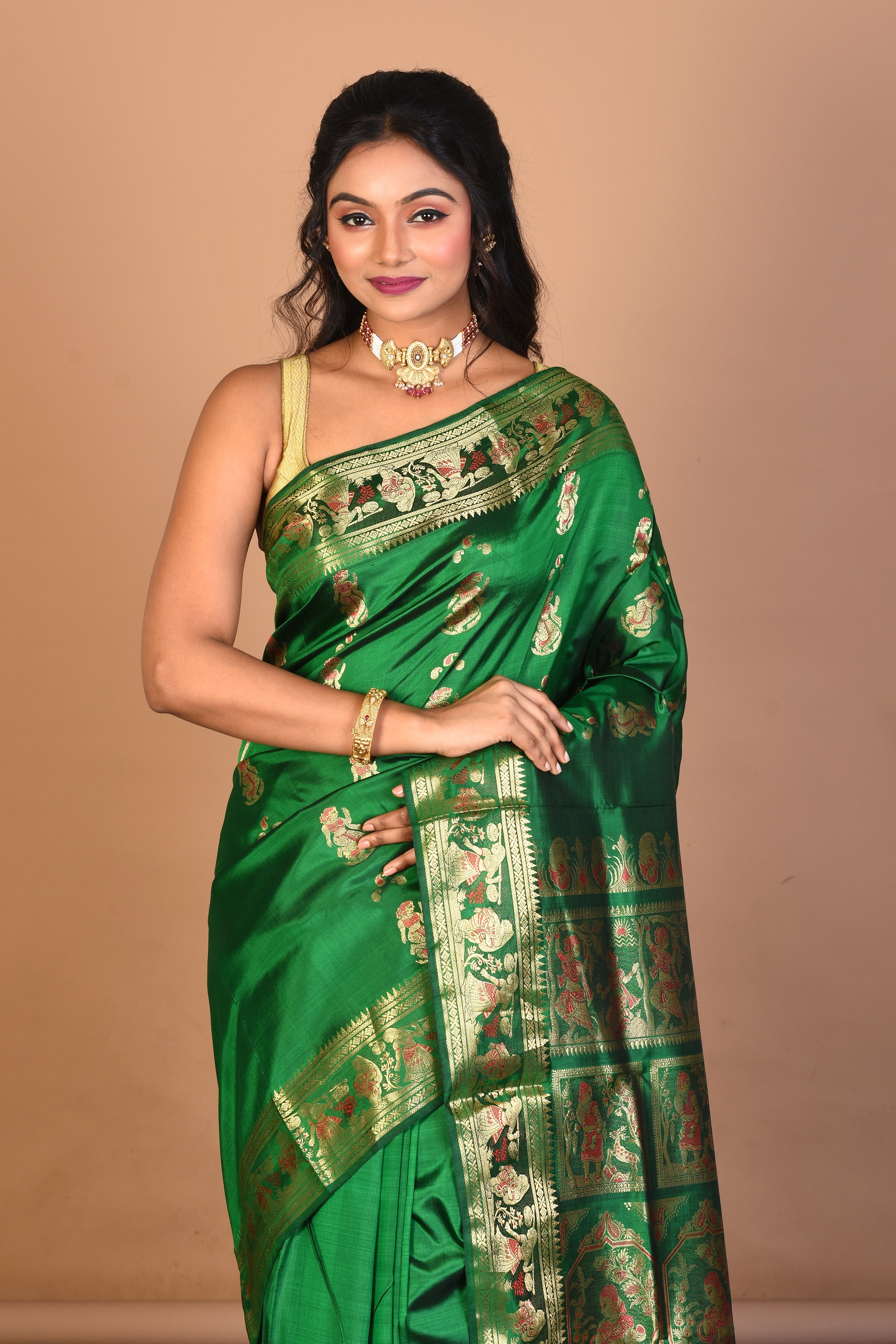 Green Pure Silk Saree with Blouse Piece - Keya Seth Exclusive