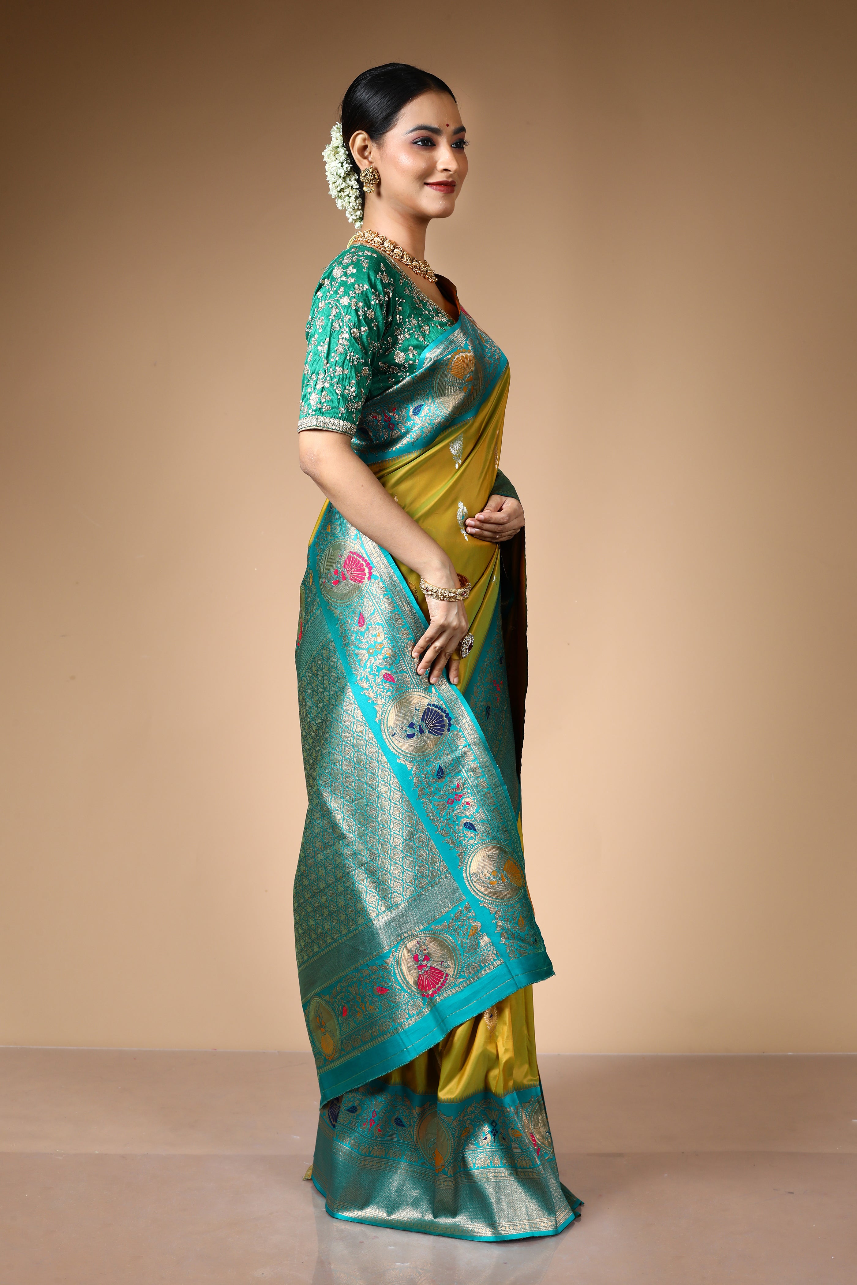 Olive Blended Art Silk Saree