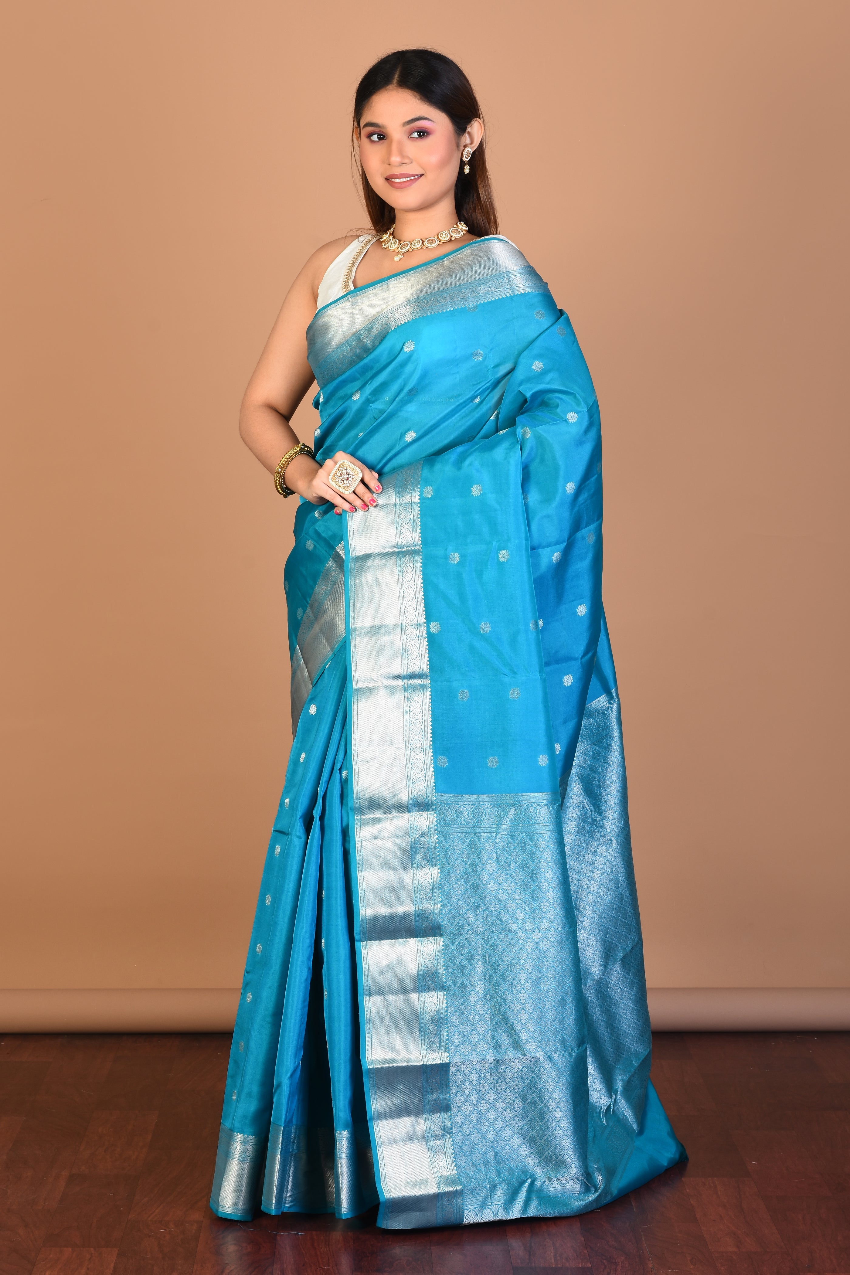 Firoza Blended Kanjivaram Saree with Blouse Piece - Keya Seth Exclusive