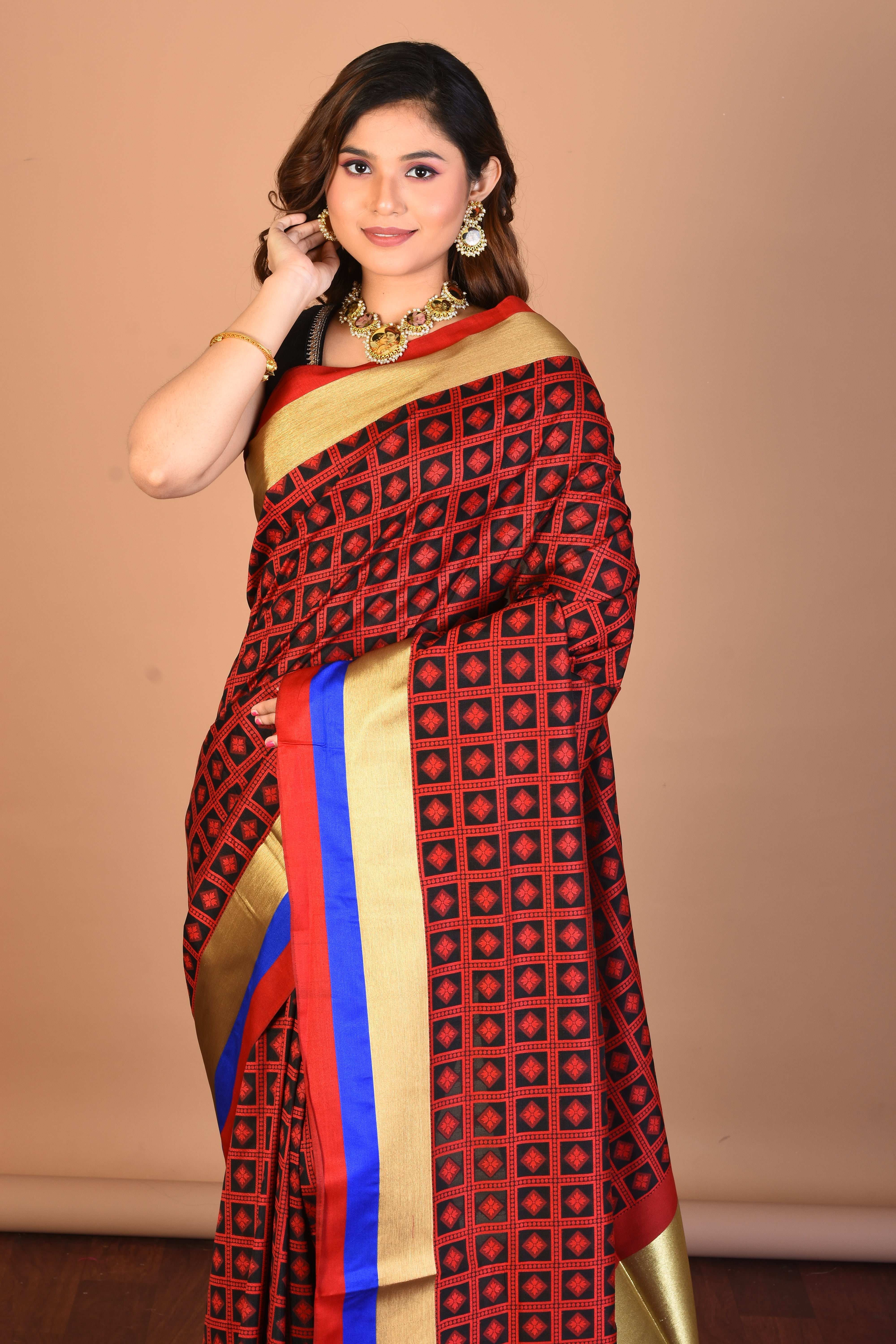 Black Checkered Blended Silk Saree with Blouse Piece - Keya Seth Exclusive