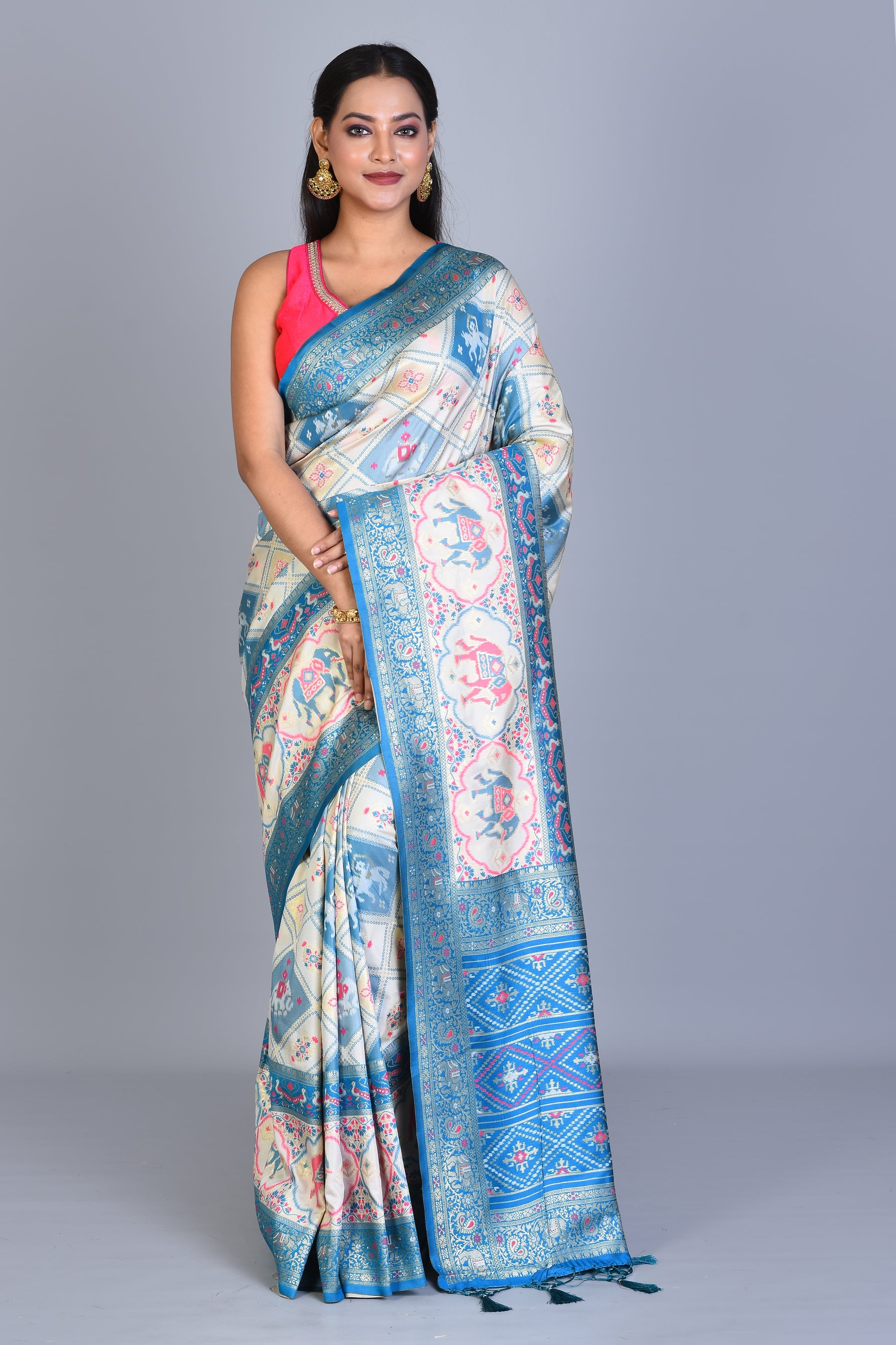 White Blended Ikkat Silk Saree with Blouse Piece - Keya Seth Exclusive