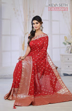 Load image into Gallery viewer, Fashionable Red Khaddi Saree with Brocade Borderds - Keya Seth Exclusive