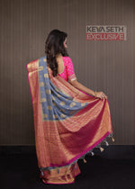 Load image into Gallery viewer, Grey Matka Saree with Pink Border - Keya Seth Exclusive
