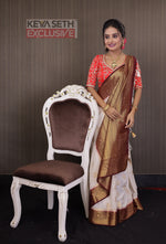 Load image into Gallery viewer, White with Maroon Matka Saree - Keya Seth Exclusive

