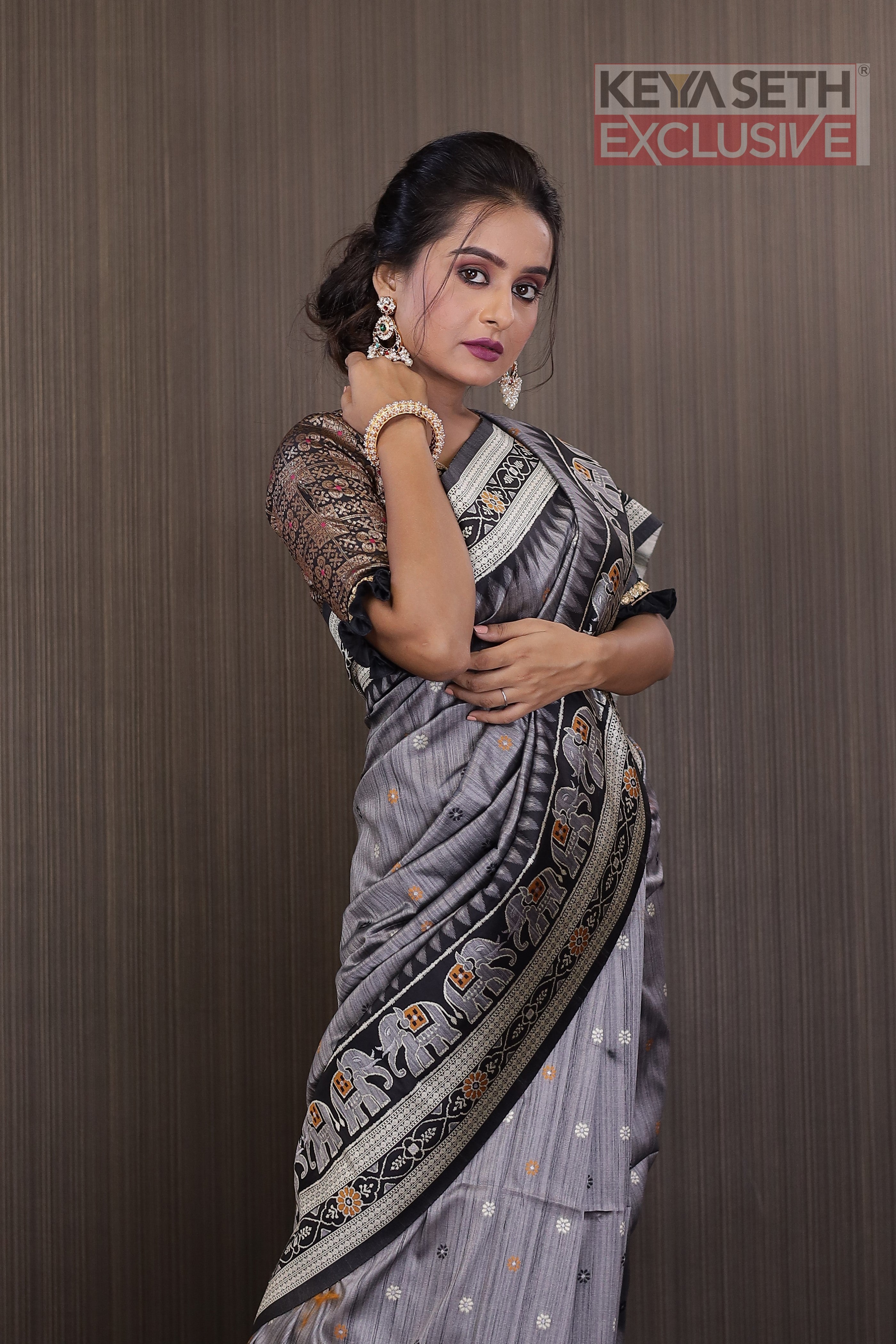 Grey Bomkai Tussar Saree - Keya Seth Exclusive