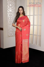 Load image into Gallery viewer, Double Tone Pink Borderless Kanjivaram Silk Saree - Keya Seth Exclusive