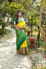 Load image into Gallery viewer, Yellow Pure Gadwal Saree - Keya Seth Exclusive
